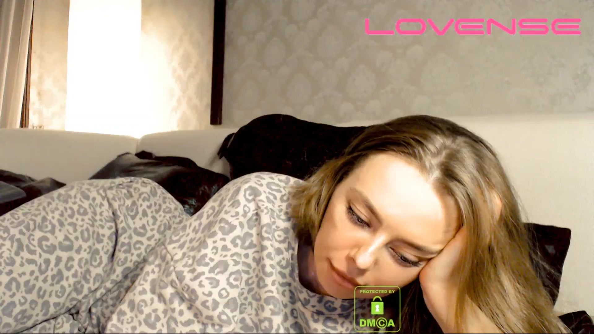 Gallery image thumbnail from your_eyecandy's myfreecams stream on, 03/20/2025, 04:24 image 9 of 20