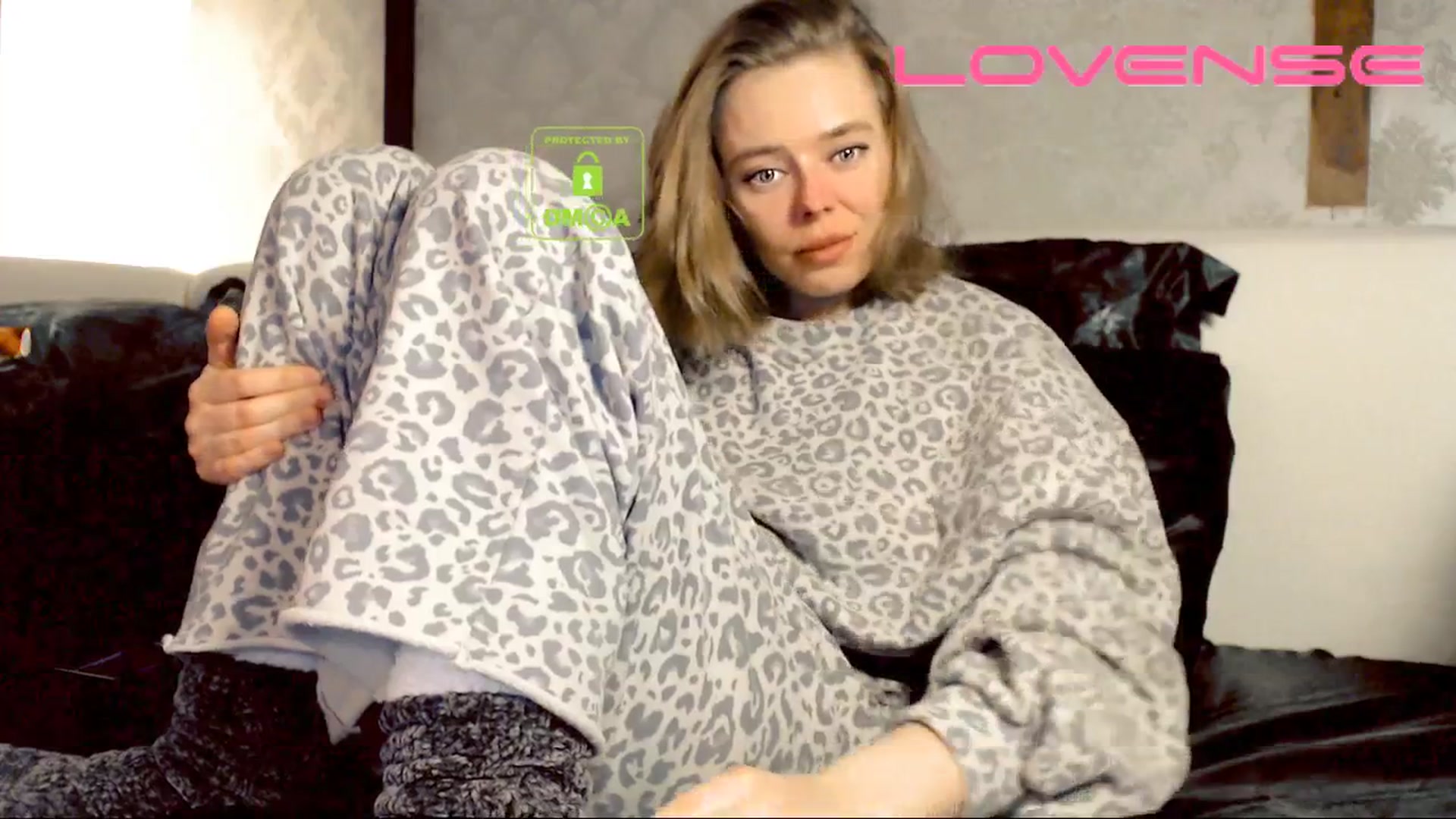 Gallery image thumbnail from your_eyecandy's myfreecams stream on, 03/22/2025, 07:38 image 16 of 20