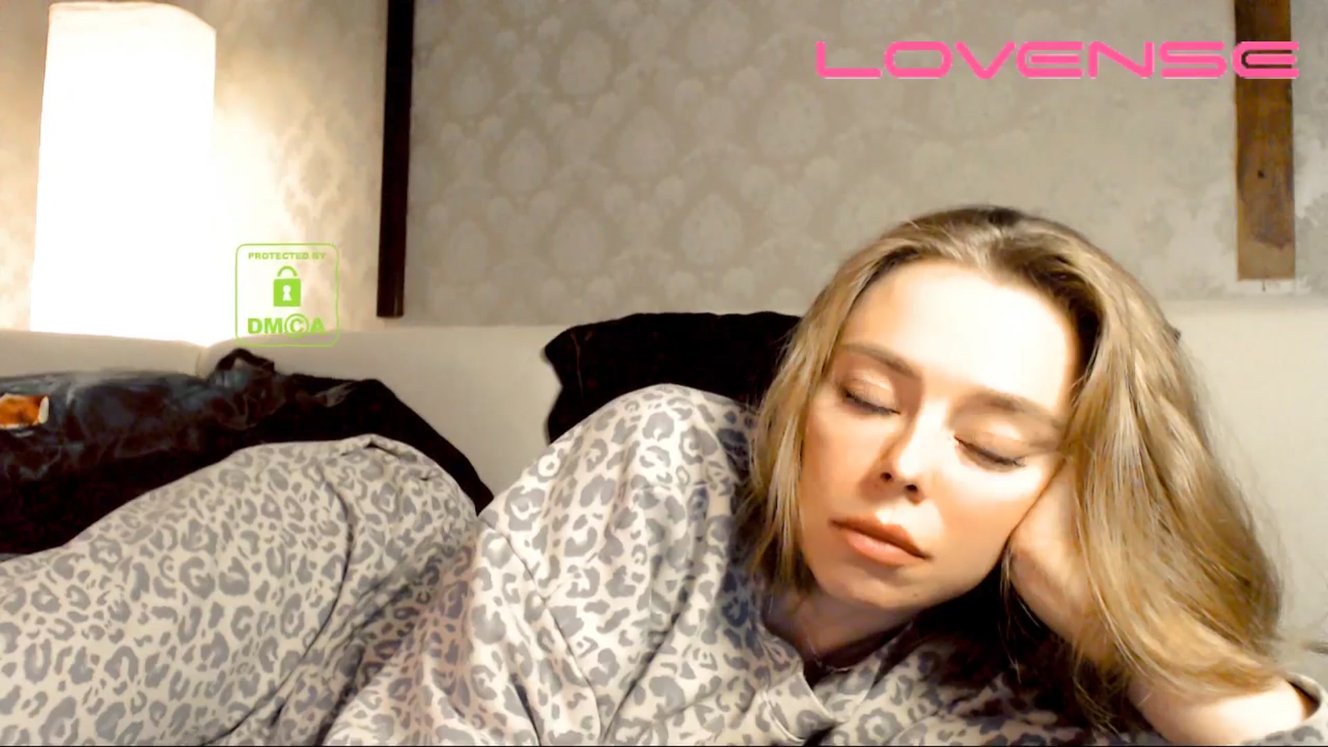 Gallery image thumbnail from your_eyecandy's myfreecams stream on, 03/22/2025, 07:38 image 6 of 20