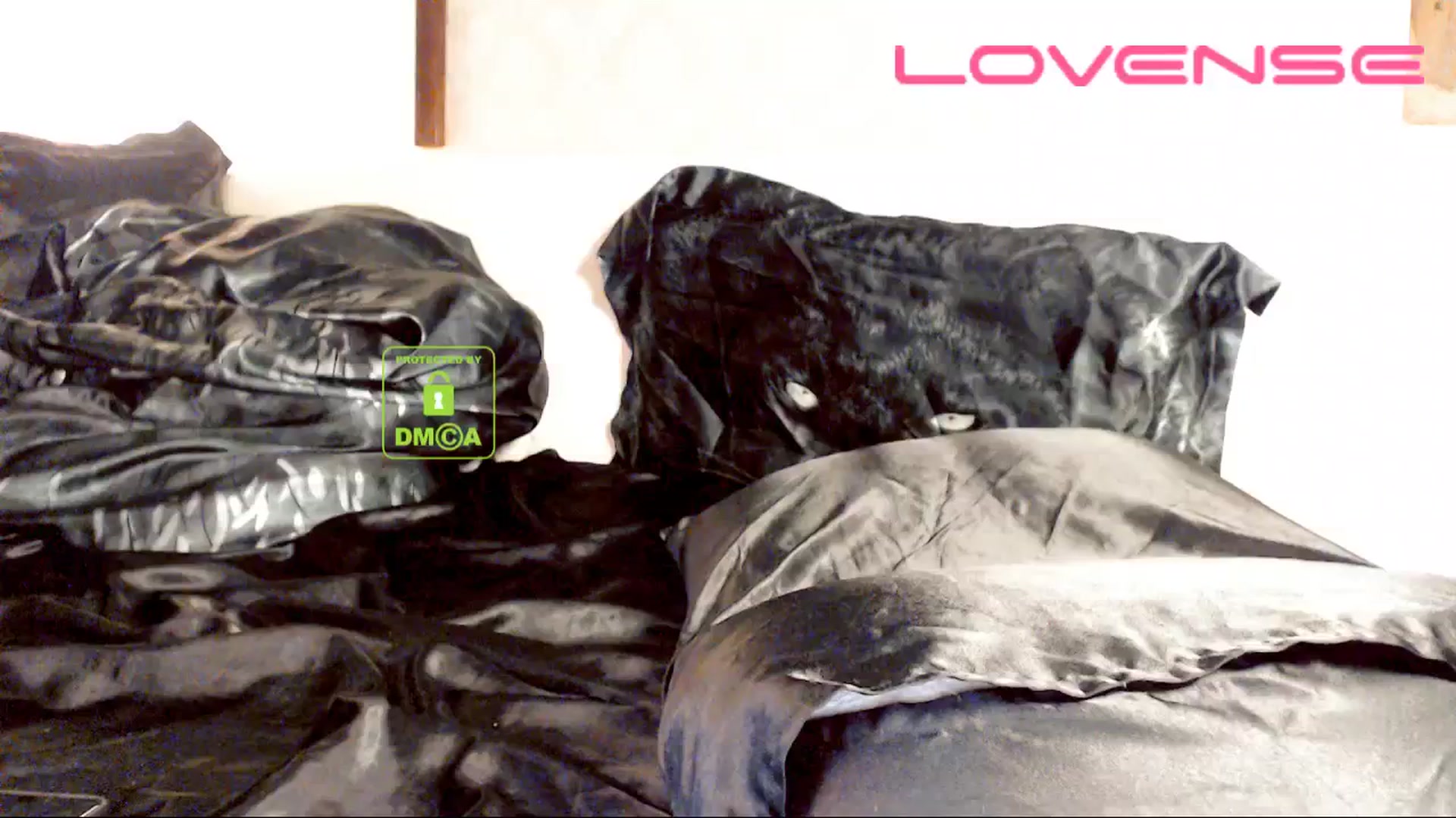 Gallery image thumbnail from your_eyecandy's myfreecams stream on, 03/23/2025, 05:18 image 11 of 20