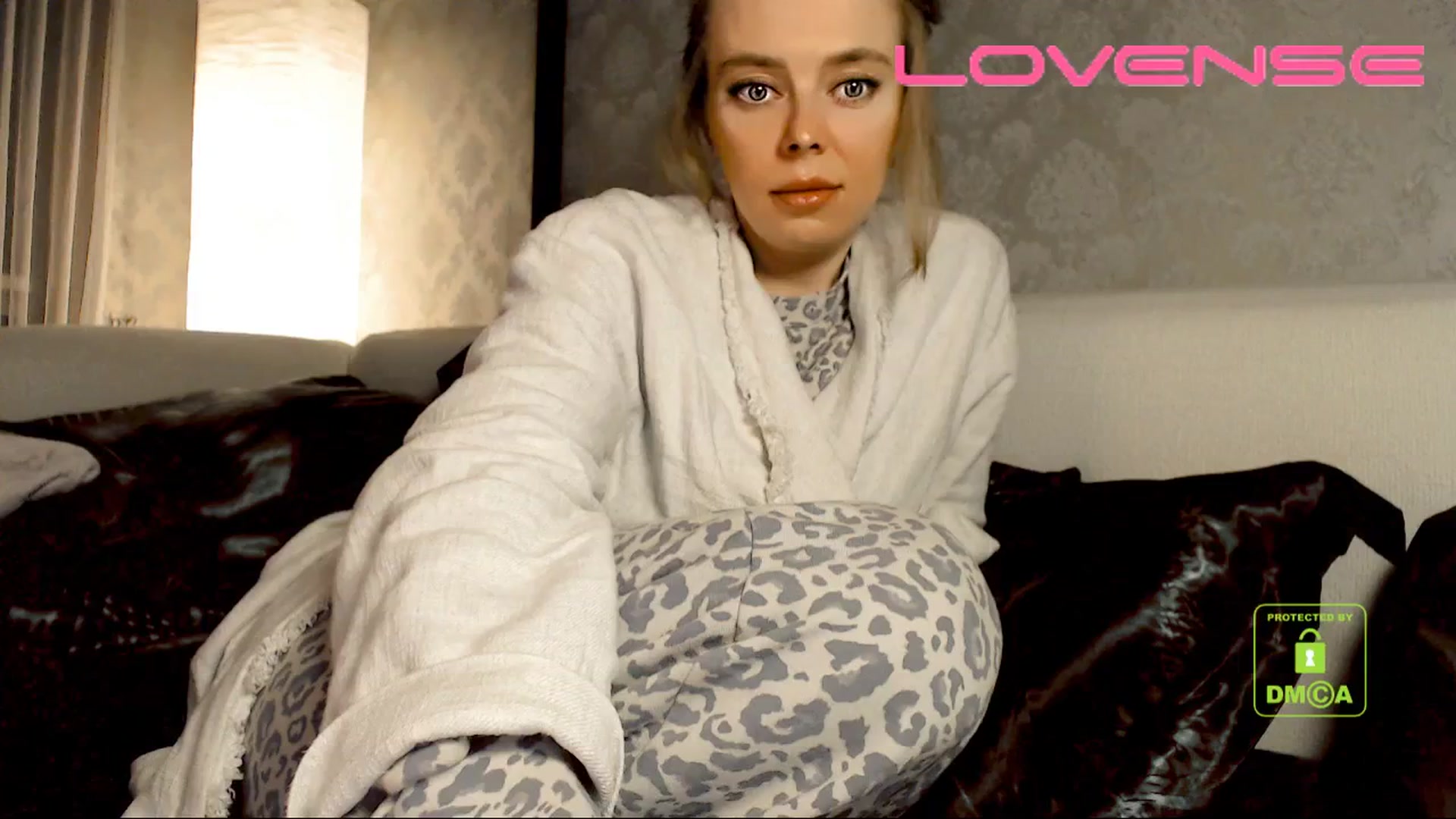 Gallery image thumbnail from your_eyecandy's myfreecams stream on, 03/25/2025, 03:24 image 11 of 20