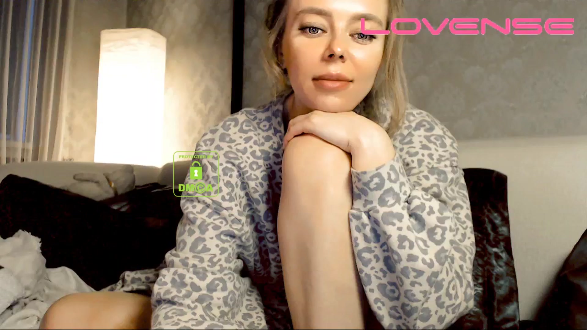 Gallery image thumbnail from your_eyecandy's myfreecams stream on, 03/25/2025, 05:18 image 17 of 20
