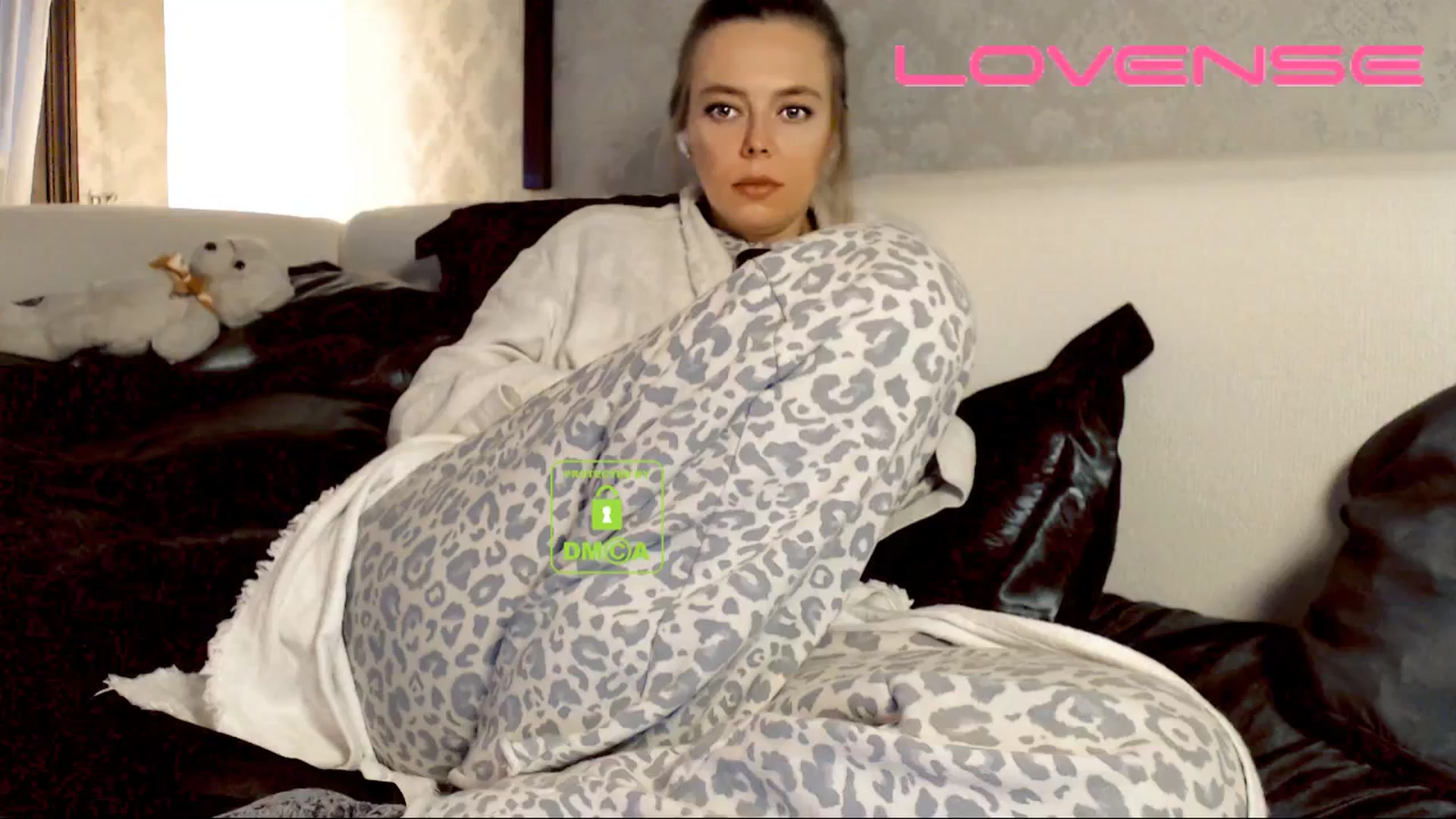 Gallery image thumbnail from your_eyecandy's myfreecams stream on, 03/25/2025, 06:38 image 16 of 20