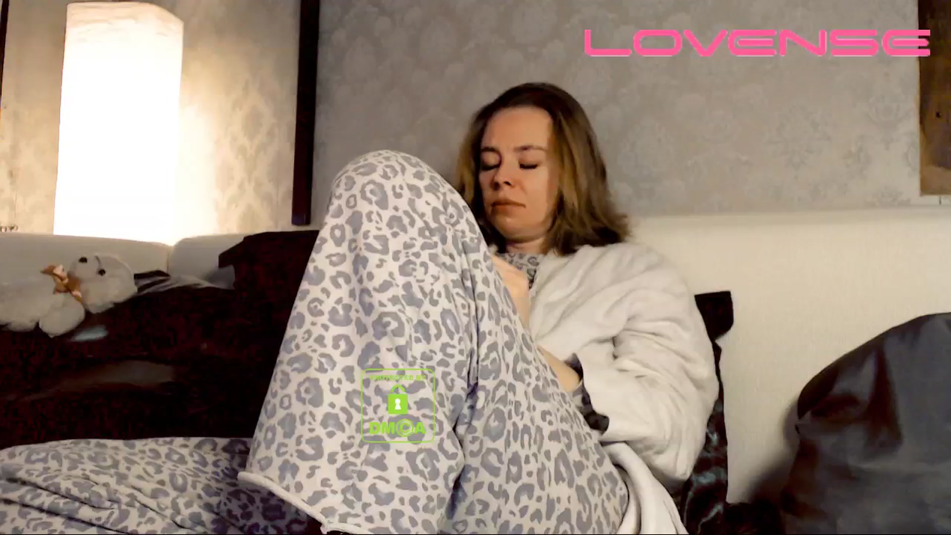 Gallery image thumbnail from your_eyecandy's myfreecams stream on, 03/25/2025, 06:38 image 18 of 20