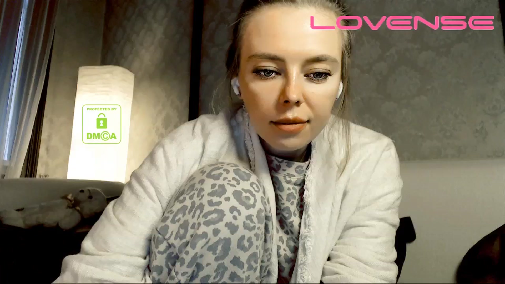 Gallery image thumbnail from your_eyecandy's myfreecams stream on, 03/25/2025, 06:38 image 15 of 20