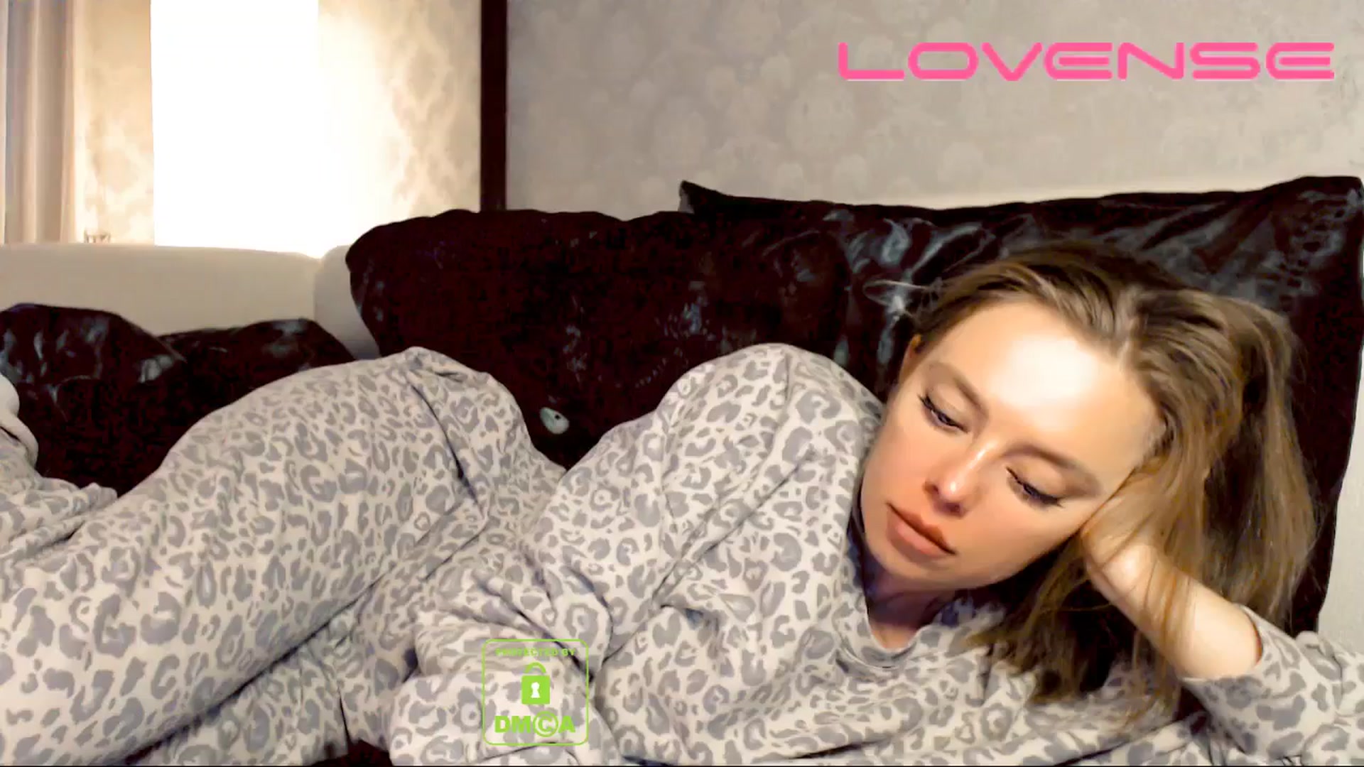 Gallery image thumbnail from your_eyecandy's myfreecams stream on, 03/27/2025, 05:36 image 3 of 20
