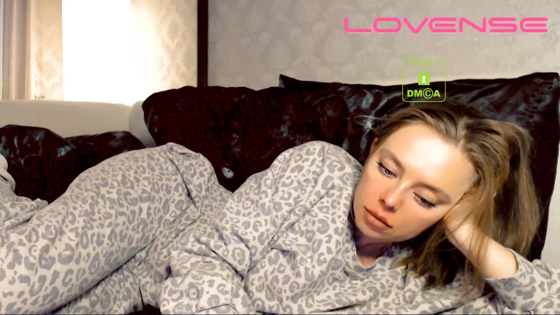 Gallery image thumbnail from your_eyecandy's myfreecams stream on, 03/27/2025, 05:36 image 2 of 20