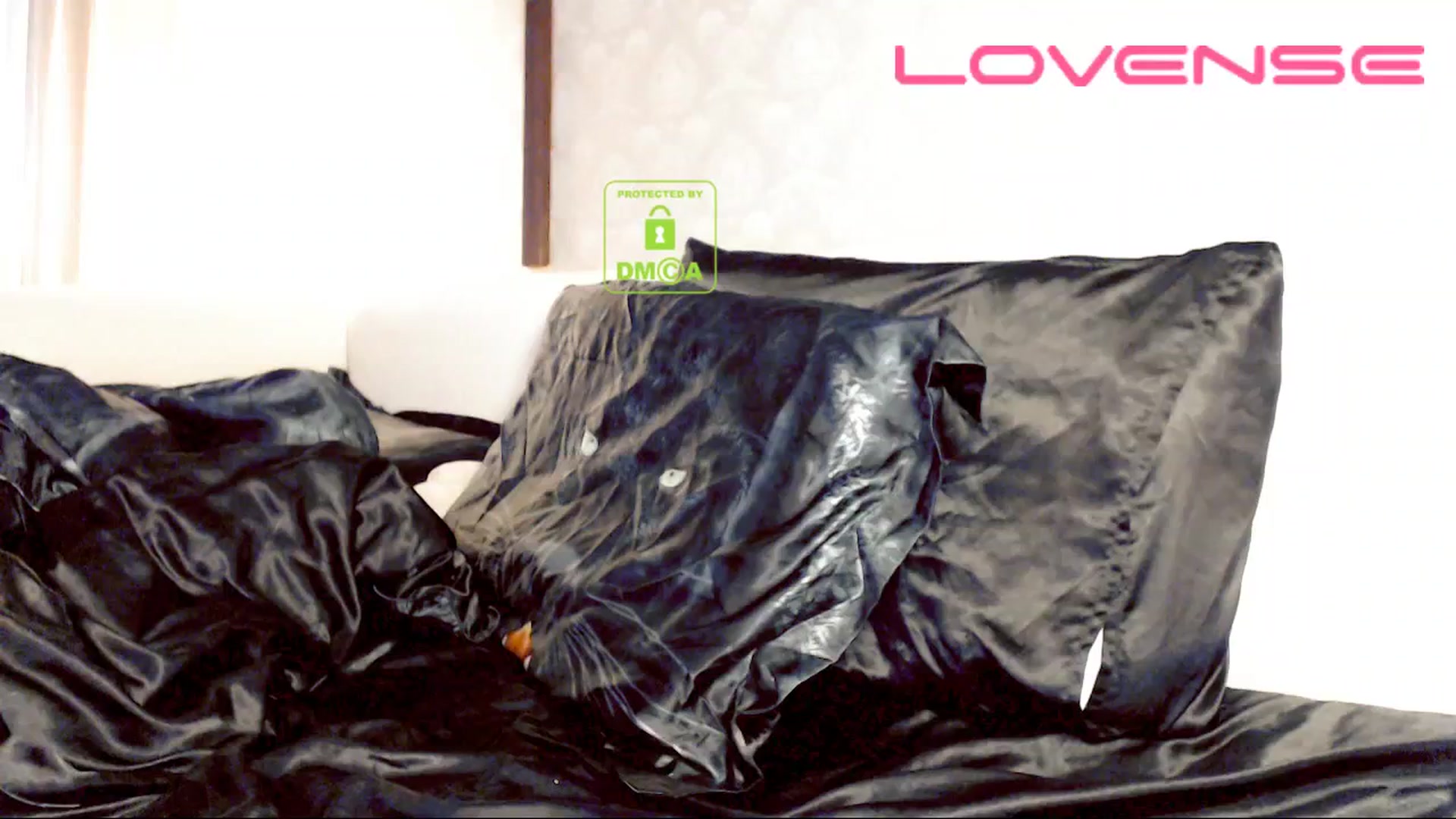 Gallery image thumbnail from your_eyecandy's myfreecams stream on, 03/27/2025, 05:36 image 18 of 20