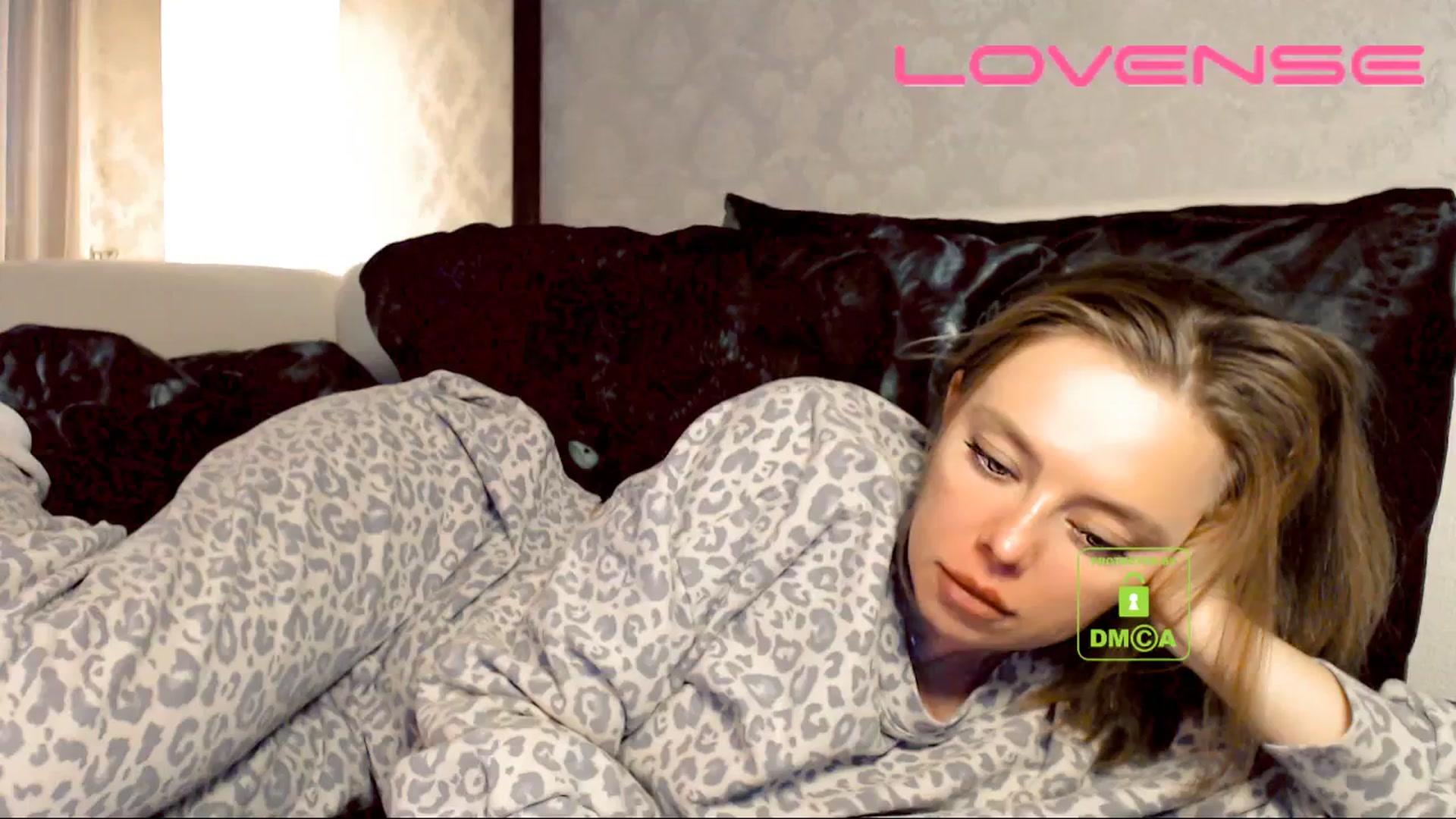 Gallery image thumbnail from your_eyecandy's myfreecams stream on, 03/27/2025, 05:36 image 6 of 20