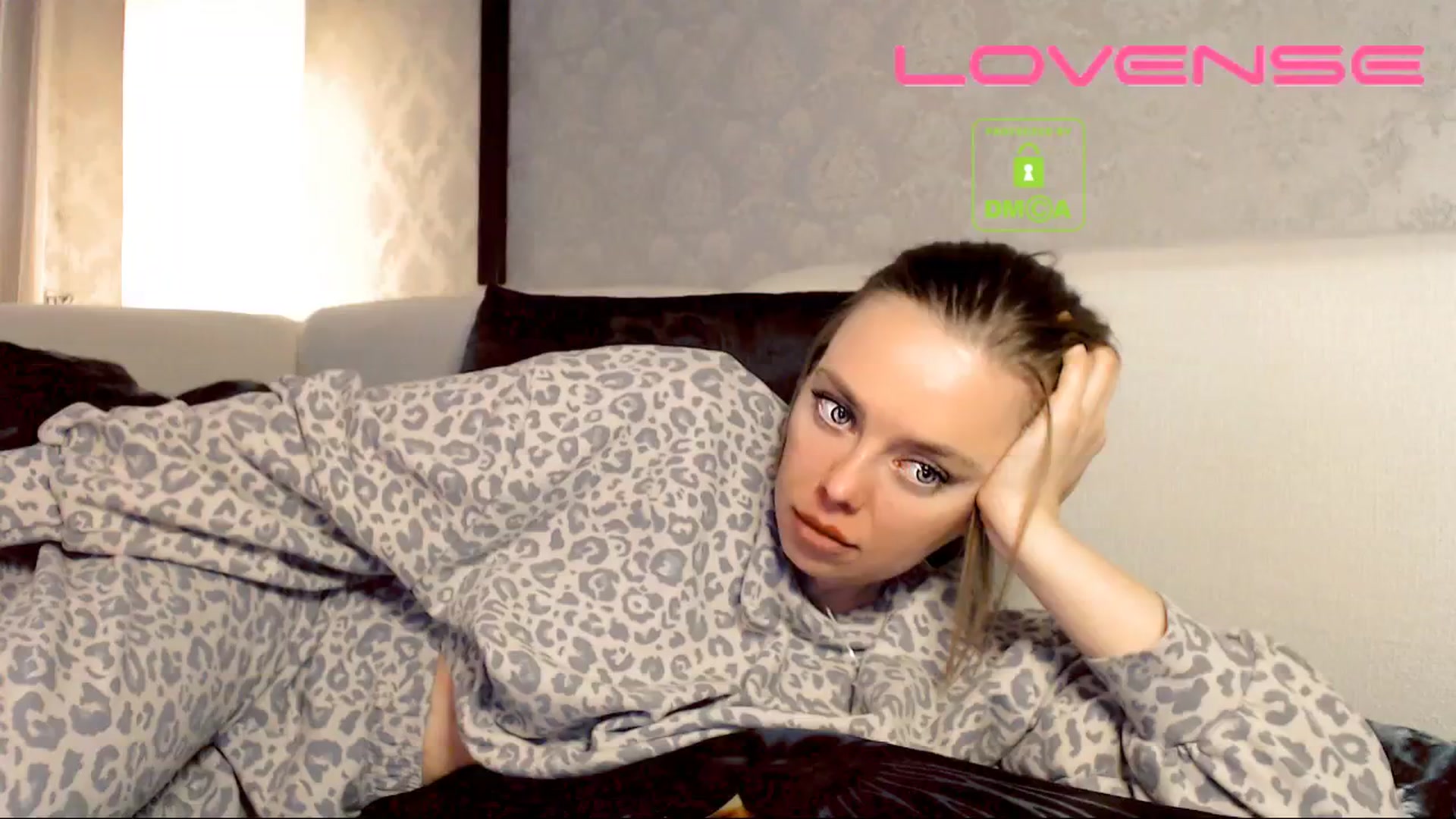 Gallery image thumbnail from your_eyecandy's myfreecams stream on, 03/27/2025, 06:27 image 7 of 20