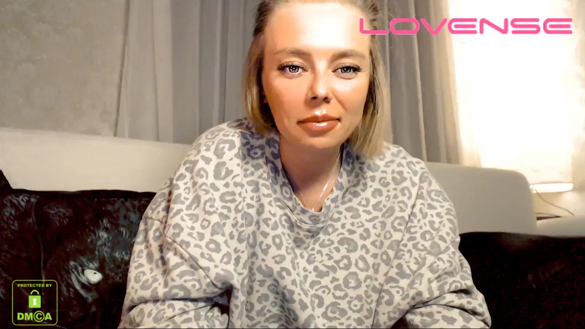 Gallery image thumbnail from your_eyecandy's myfreecams stream on, 04/27/2025, 24:27 image 9 of 20
