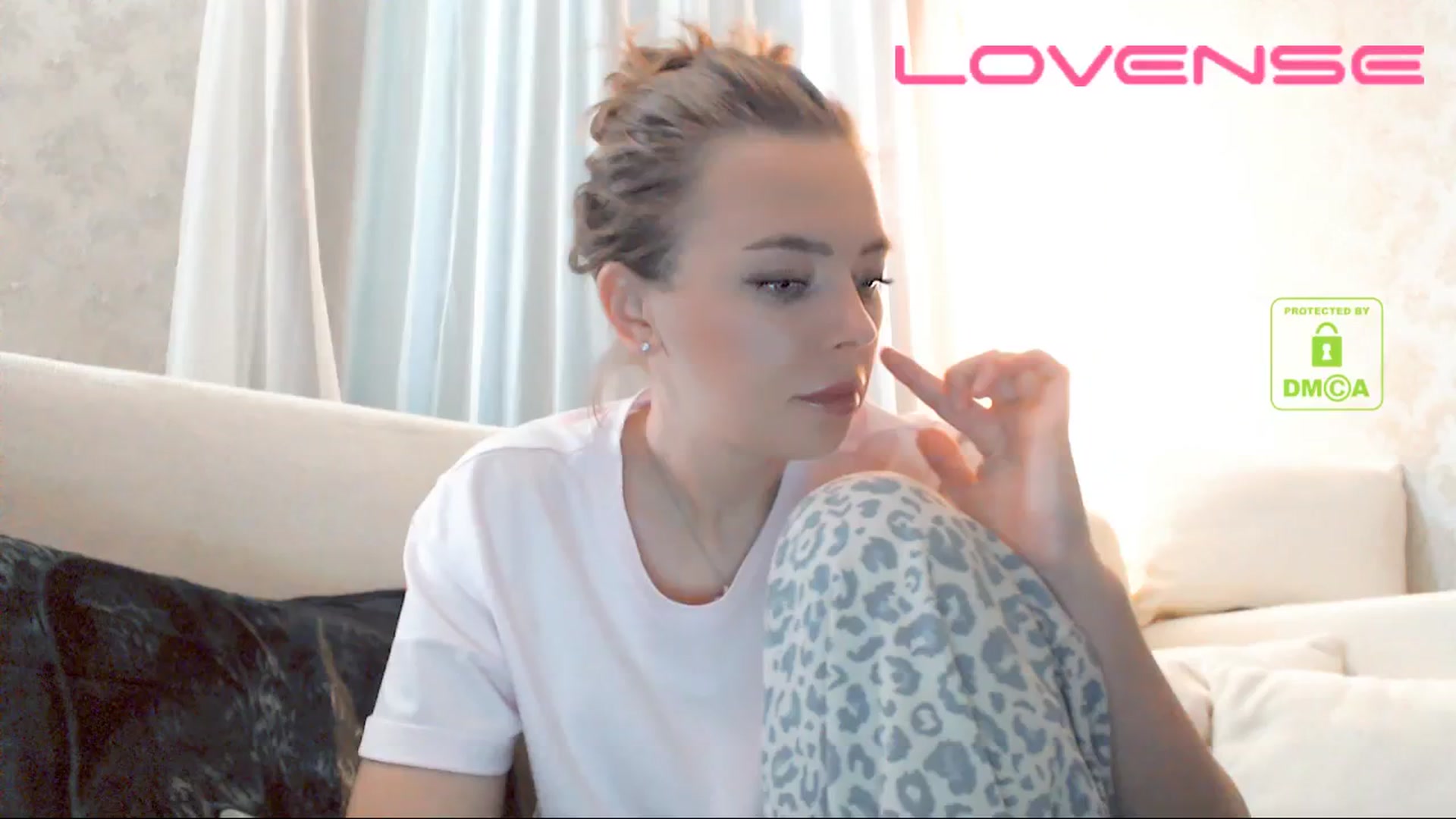 Gallery image thumbnail from your_eyecandy's myfreecams stream on, 05/31/2025, 12:47 image 2 of 20