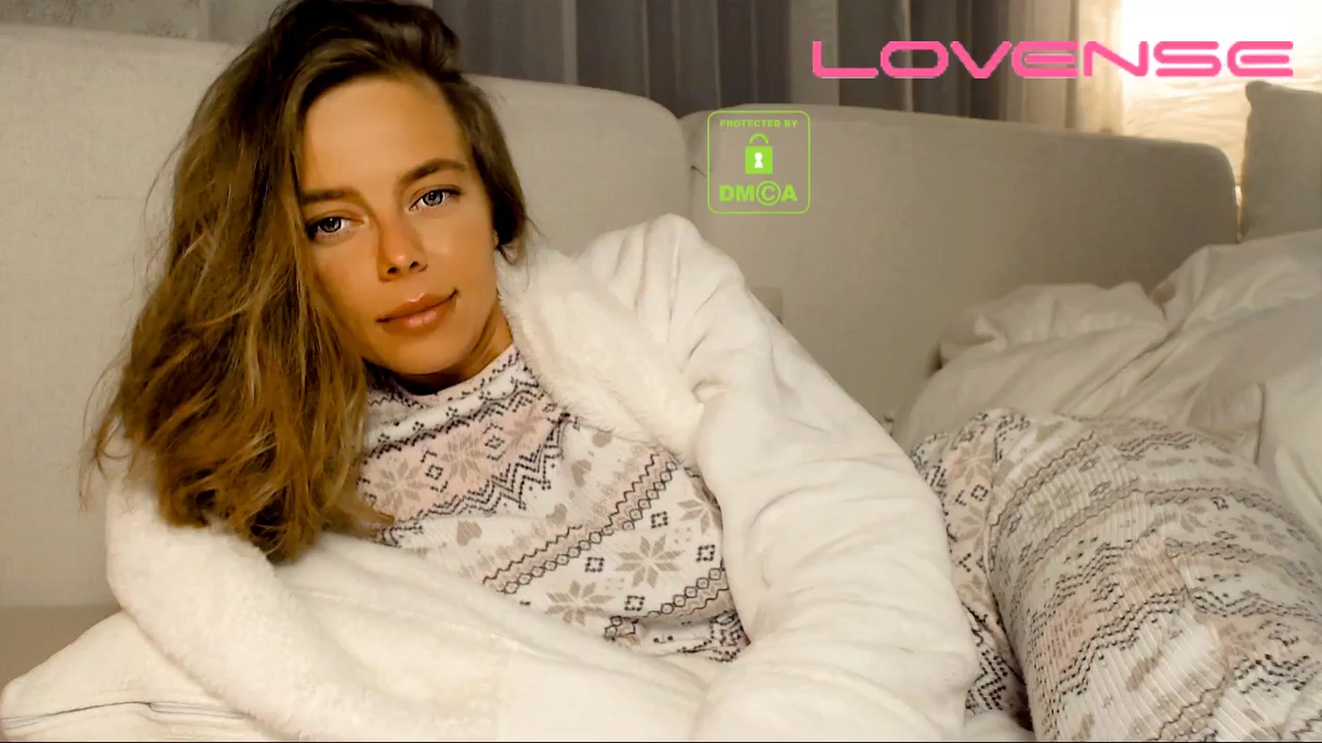 Gallery image thumbnail from your_eyecandy's myfreecams stream on, 11/25/2025, 09:19 image 16 of 20