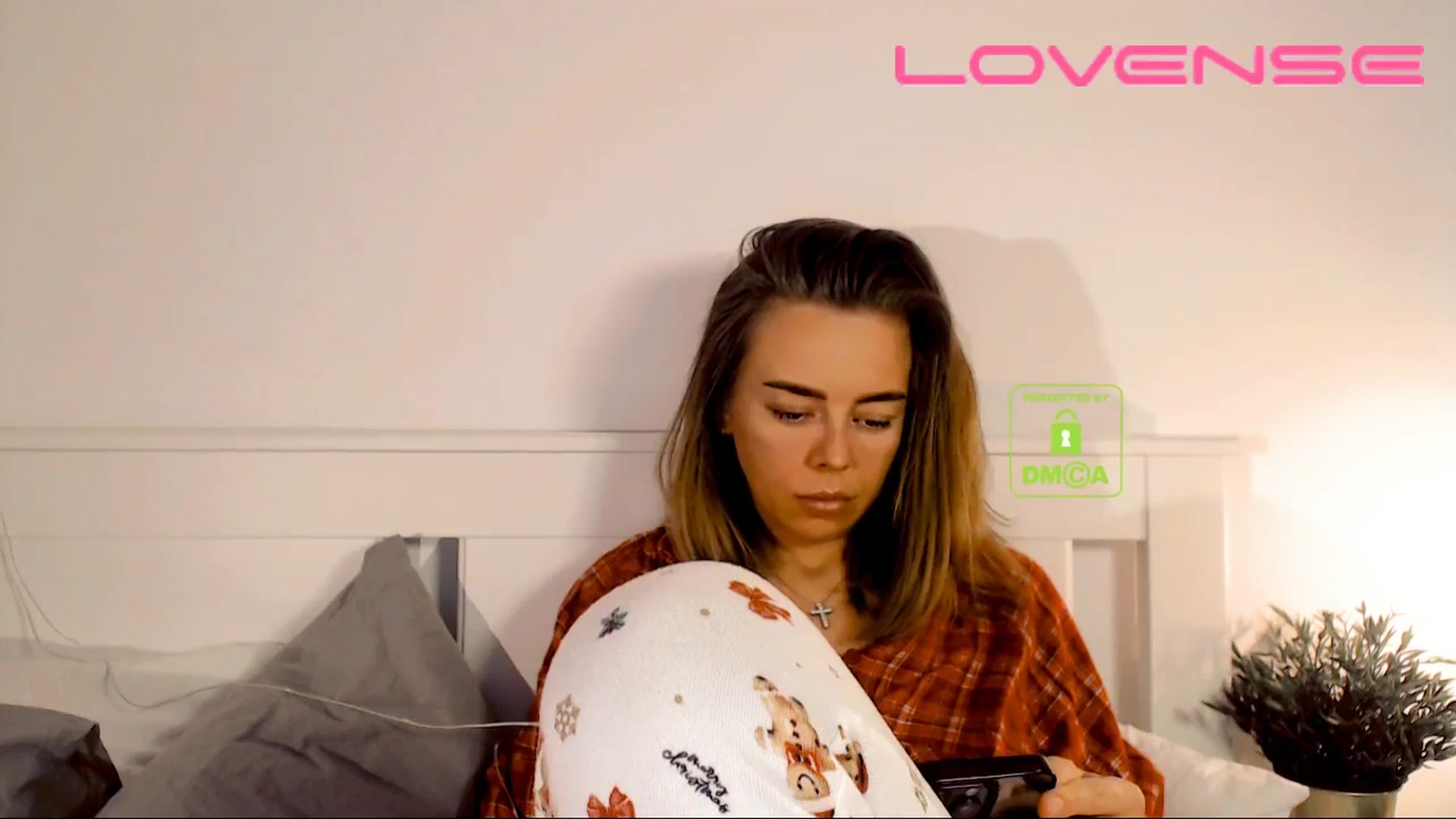 Gallery image thumbnail from your_eyecandy's myfreecams stream on, 12/08/2025, 17:19 image 12 of 20