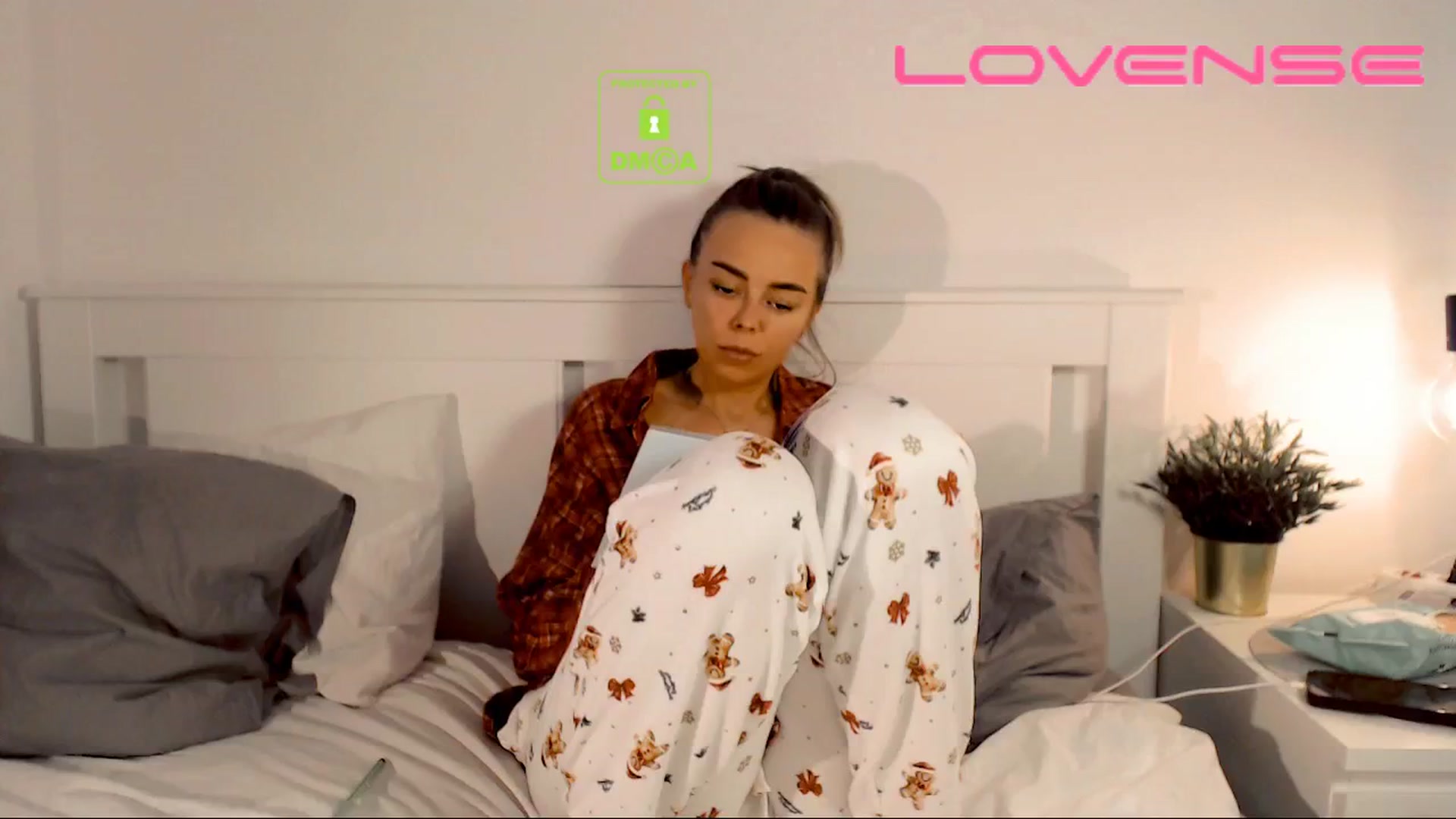 Gallery image thumbnail from your_eyecandy's myfreecams stream on, 12/08/2025, 20:59 image 1 of 20