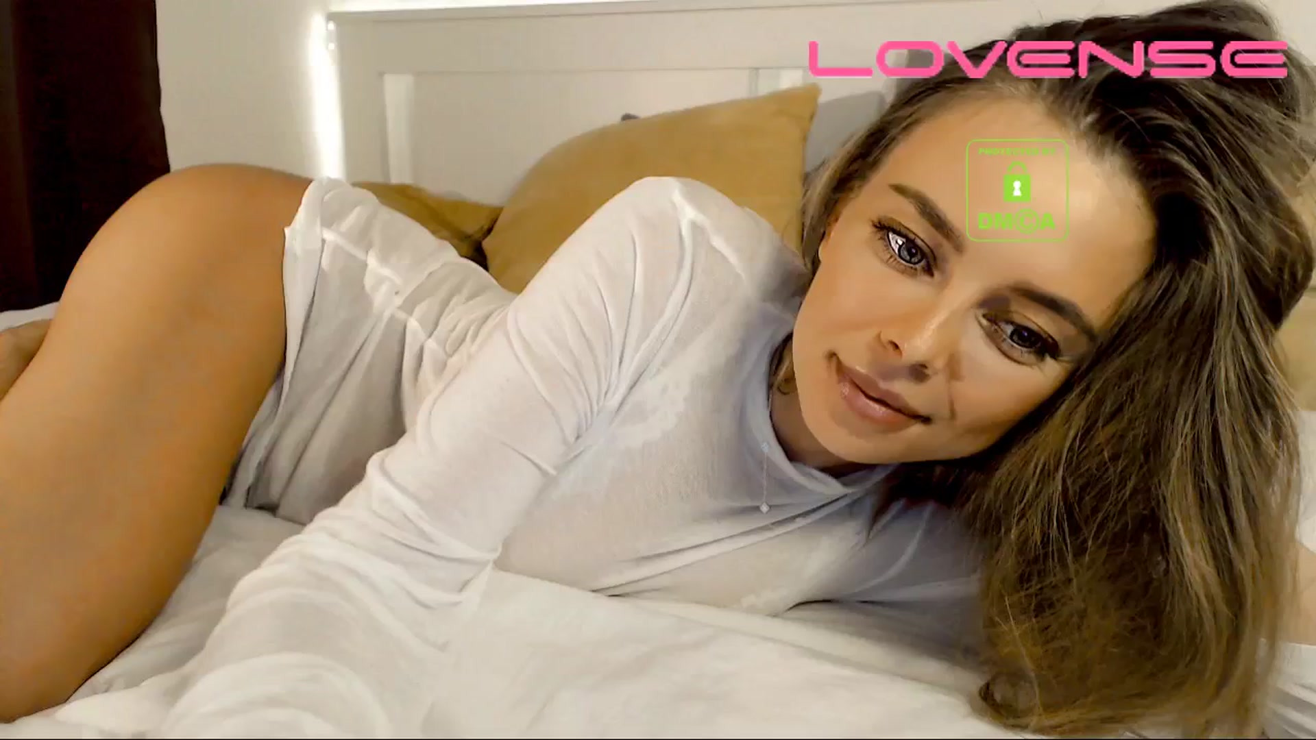 Gallery image thumbnail from your_eyecandy's myfreecams stream on, 02/07/2026, 15:49 image 18 of 20