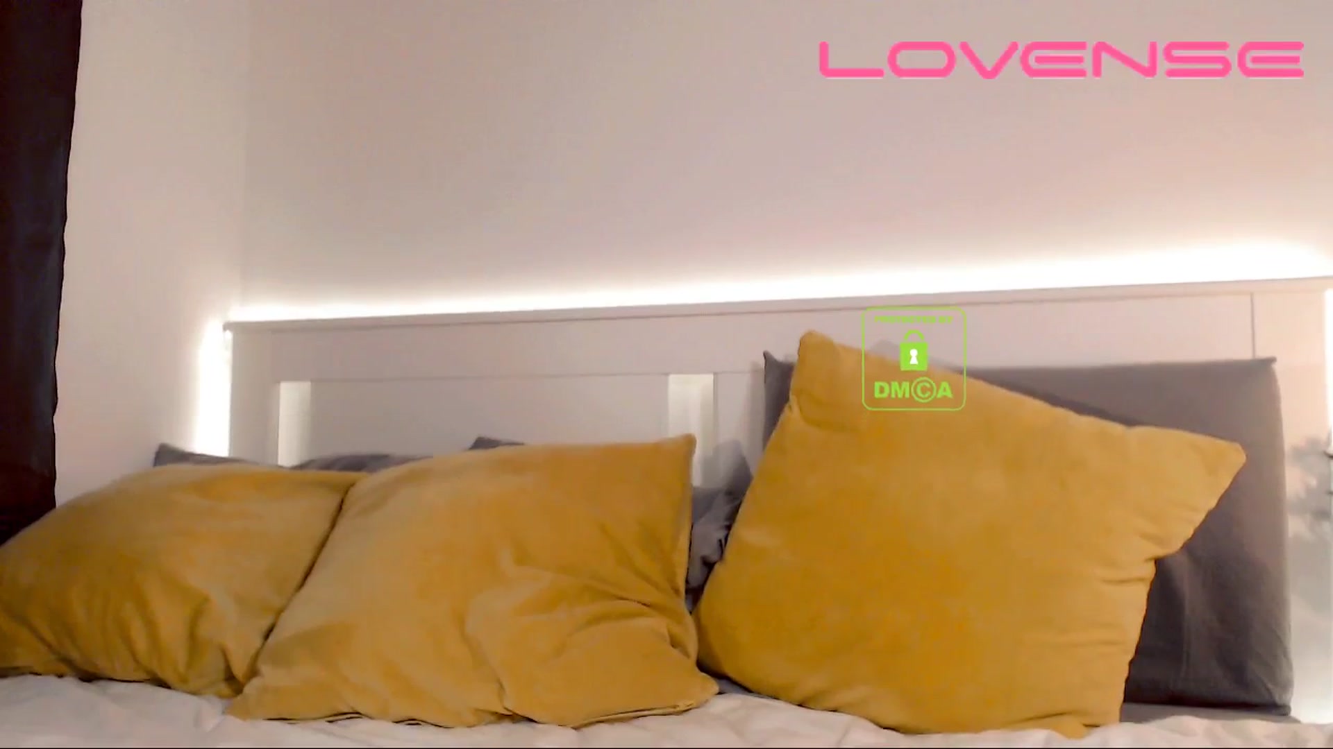 Gallery image thumbnail from your_eyecandy's myfreecams stream on, 03/08/2026, 11:39 image 10 of 20