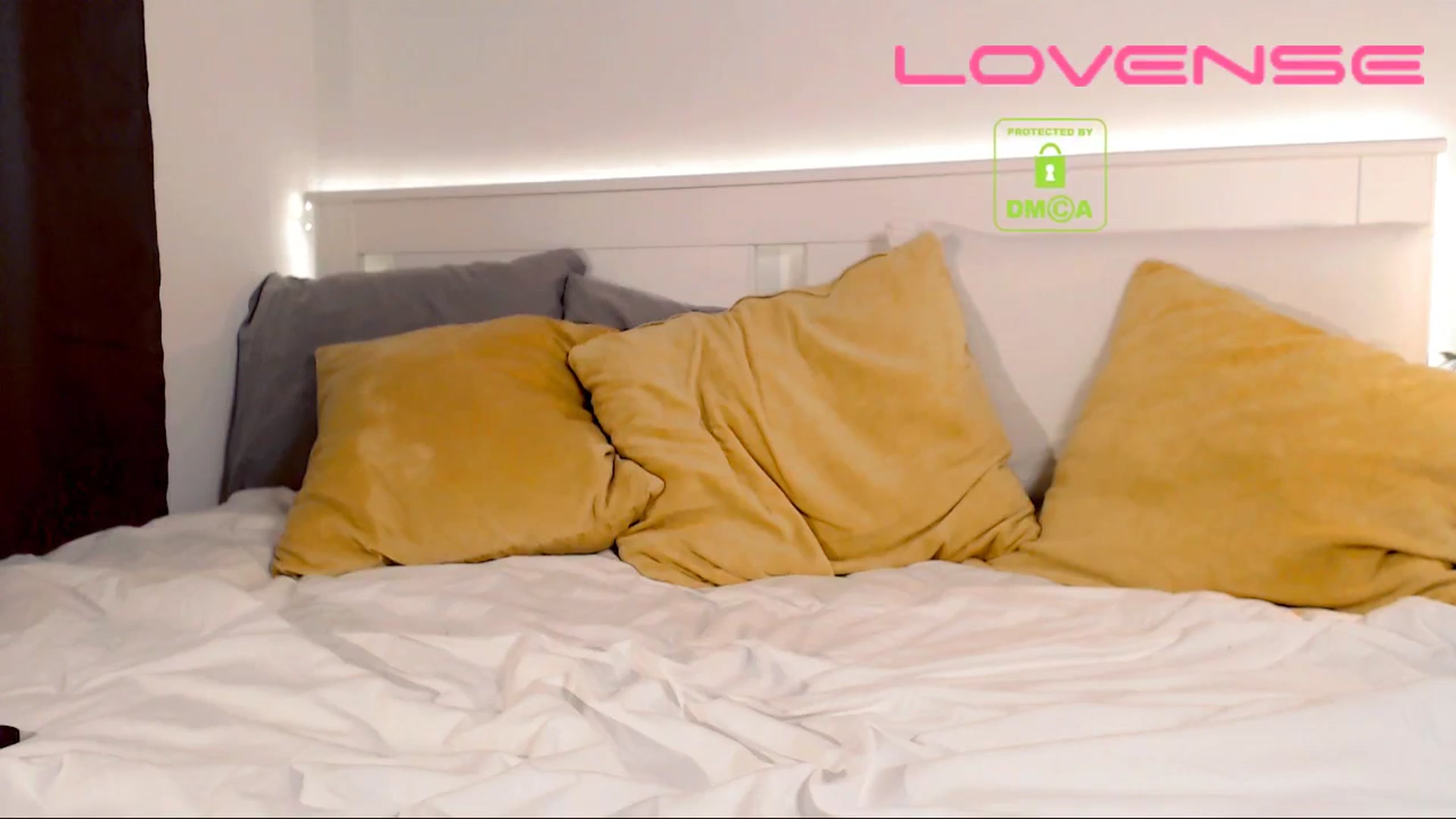 Gallery image thumbnail from your_eyecandy's myfreecams stream on, 03/28/2026, 21:55 image 9 of 20