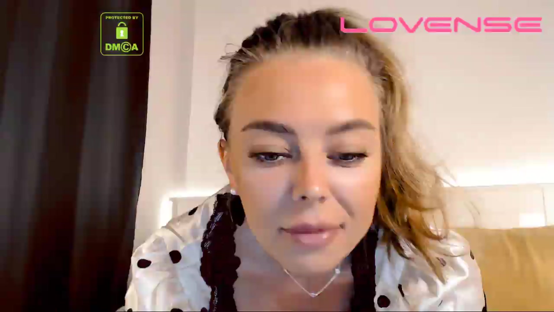Gallery image thumbnail from your_eyecandy's myfreecams stream on, 06/19/2026, 07:57 image 17 of 20