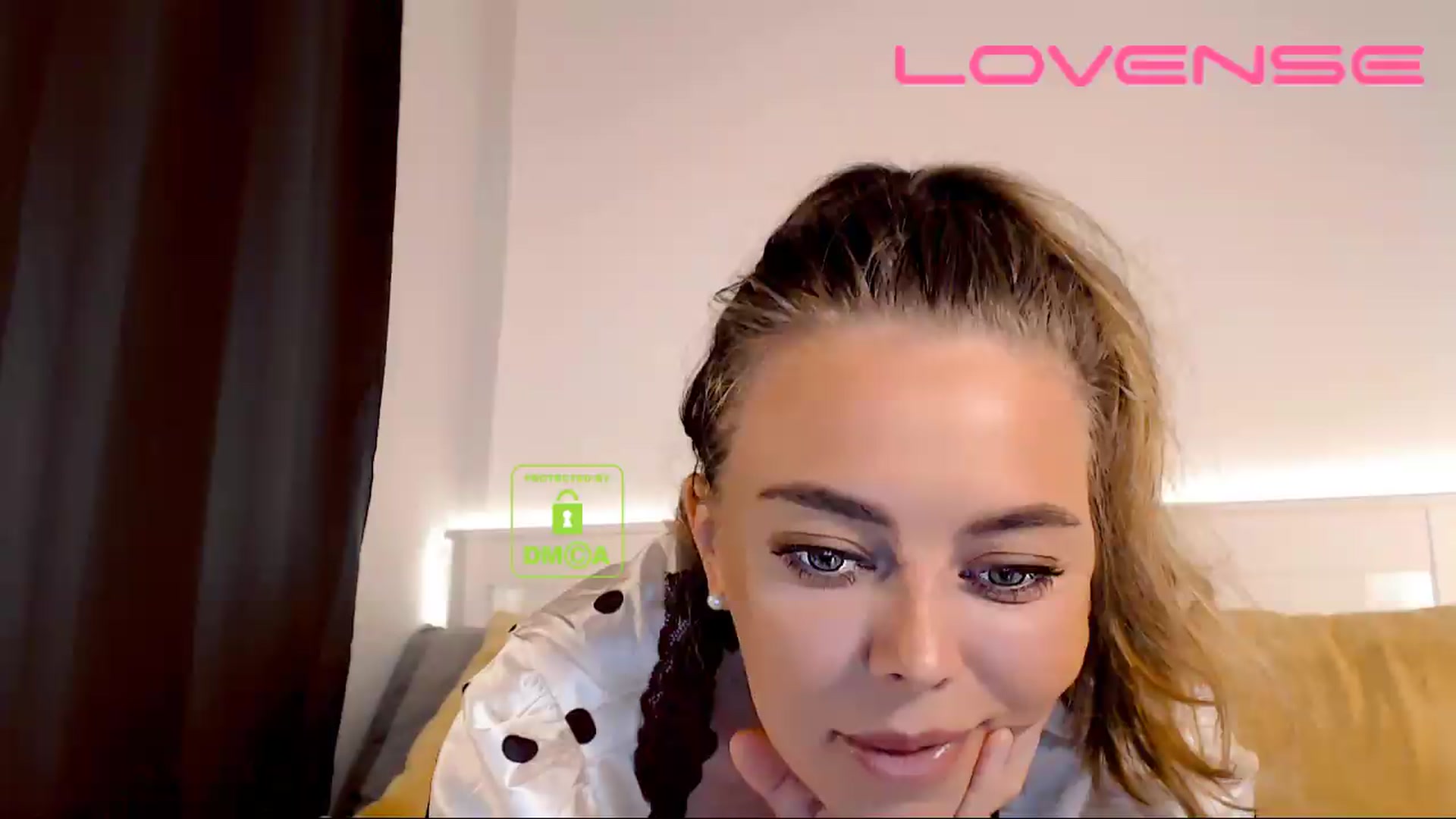 Gallery image thumbnail from your_eyecandy's myfreecams stream on, 06/19/2026, 07:57 image 19 of 20