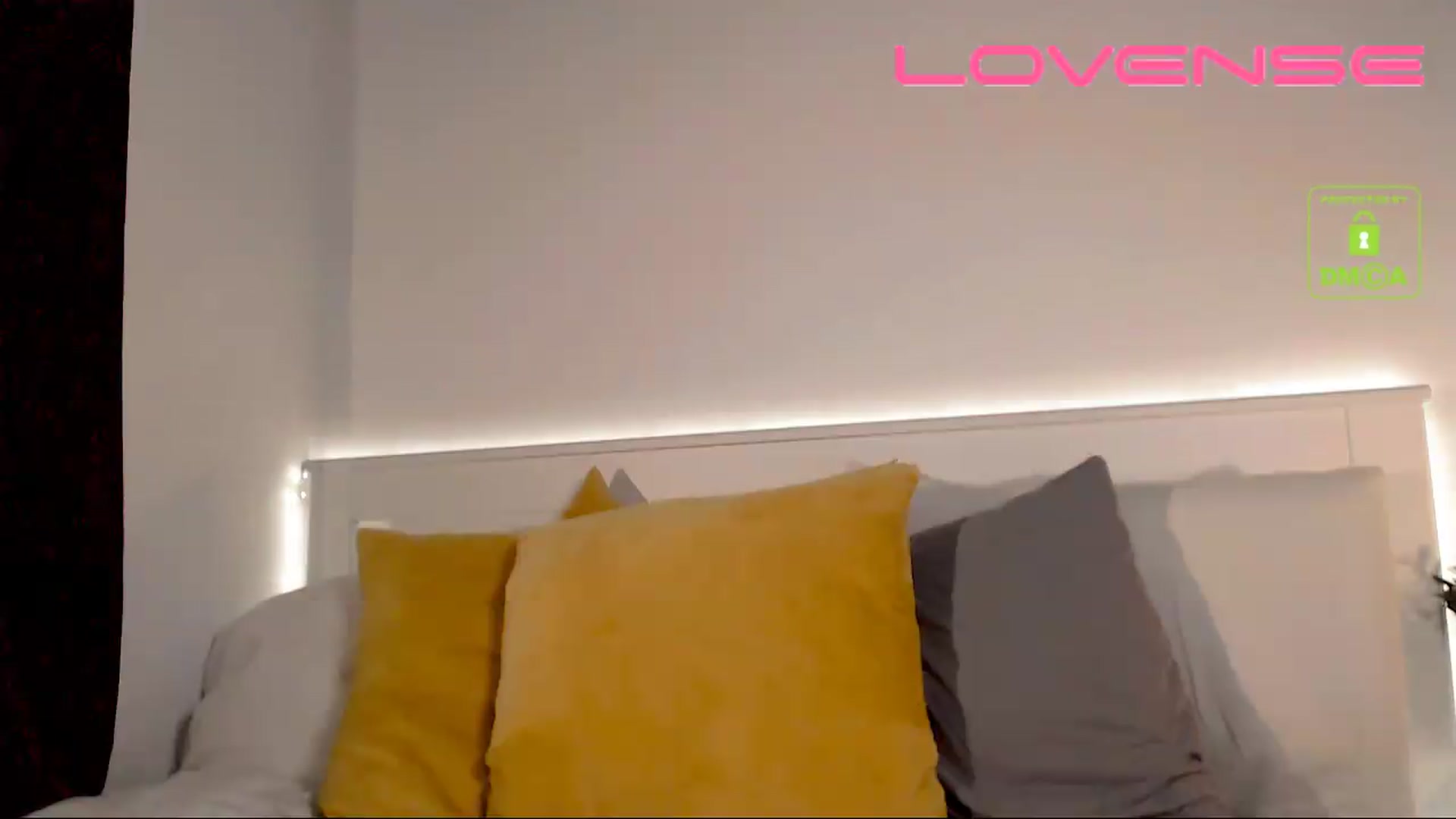 Gallery image thumbnail from your_eyecandy's myfreecams stream on, 08/31/2026, 21:46 image 20 of 20