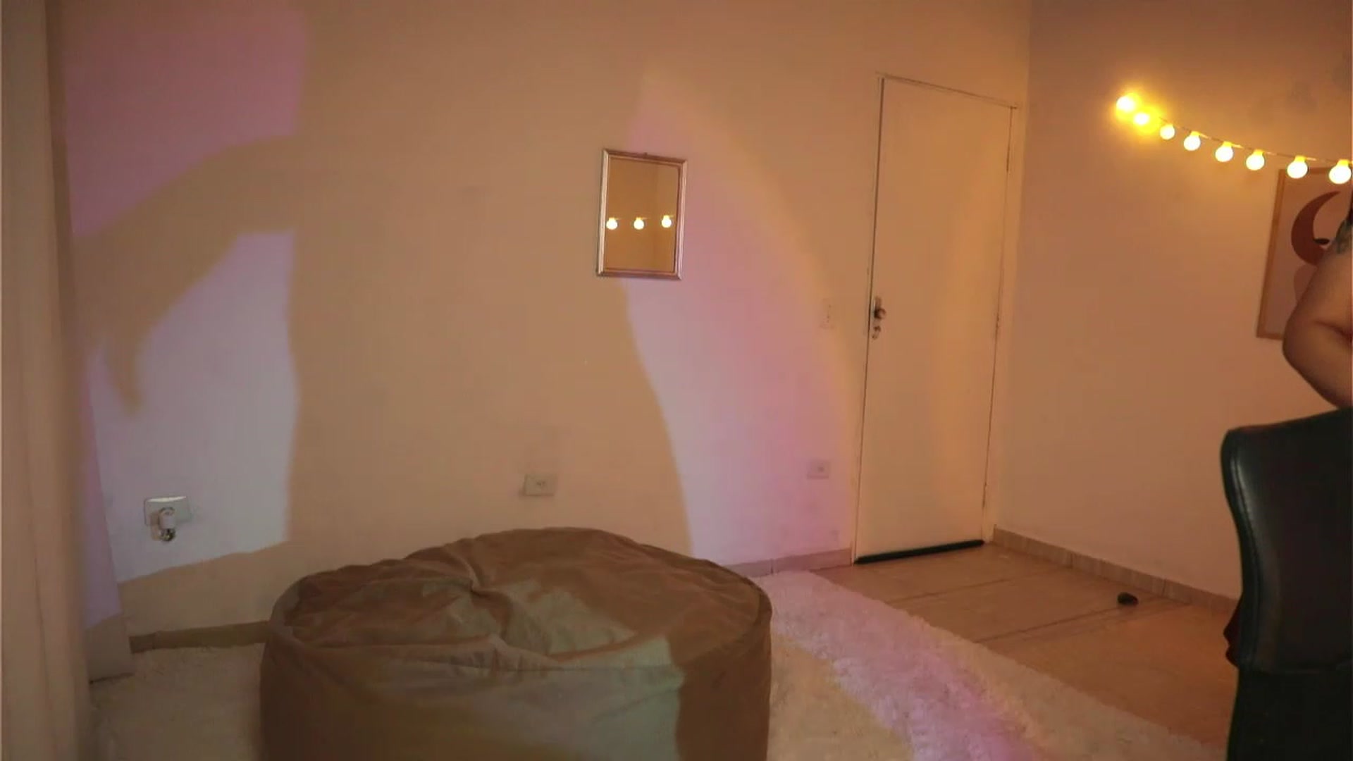 Gallery image thumbnail from yourboo_'s myfreecams stream on, 12/08/2022, 02:25 image 20 of 20