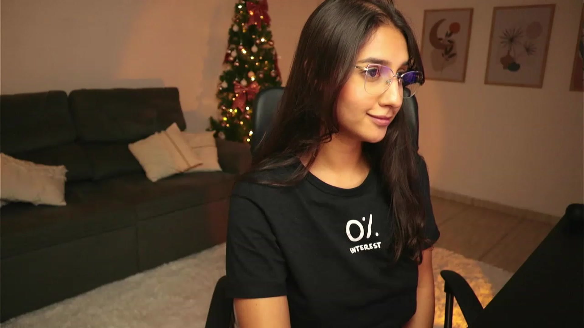 Gallery image thumbnail from yourboo_'s myfreecams stream on, 01/10/2023, 07:37 image 16 of 20