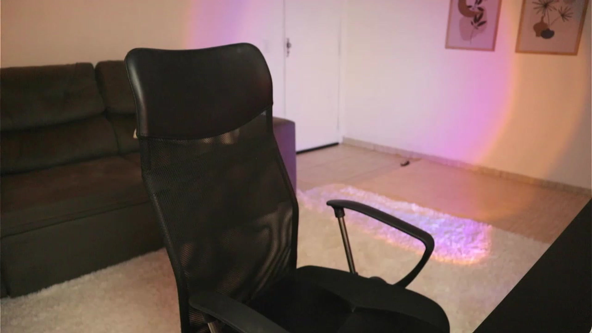 Gallery image thumbnail from yourboo_'s myfreecams stream on, 02/02/2023, 06:59 image 15 of 20