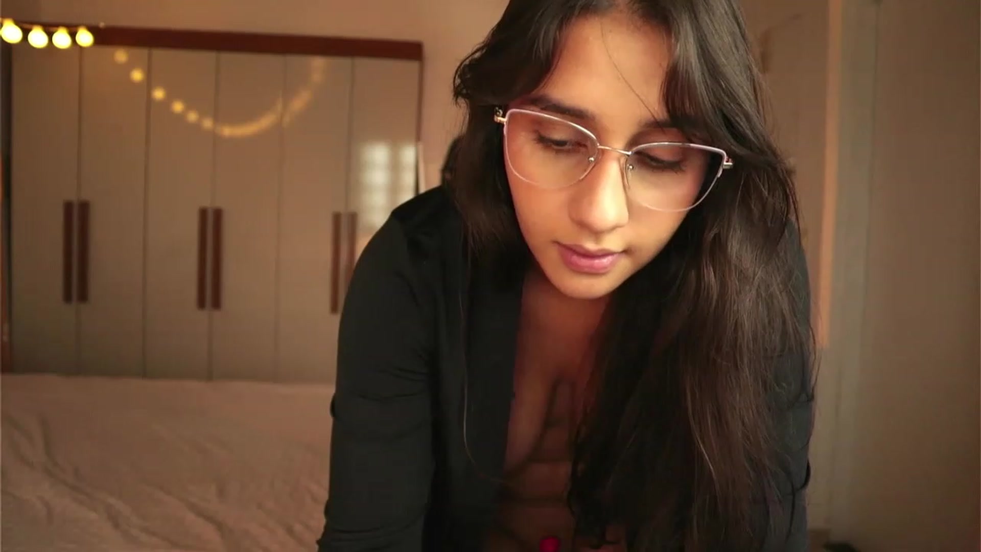 Gallery image thumbnail from yourboo_'s myfreecams stream on, 03/08/2023, 16:28 image 4 of 20