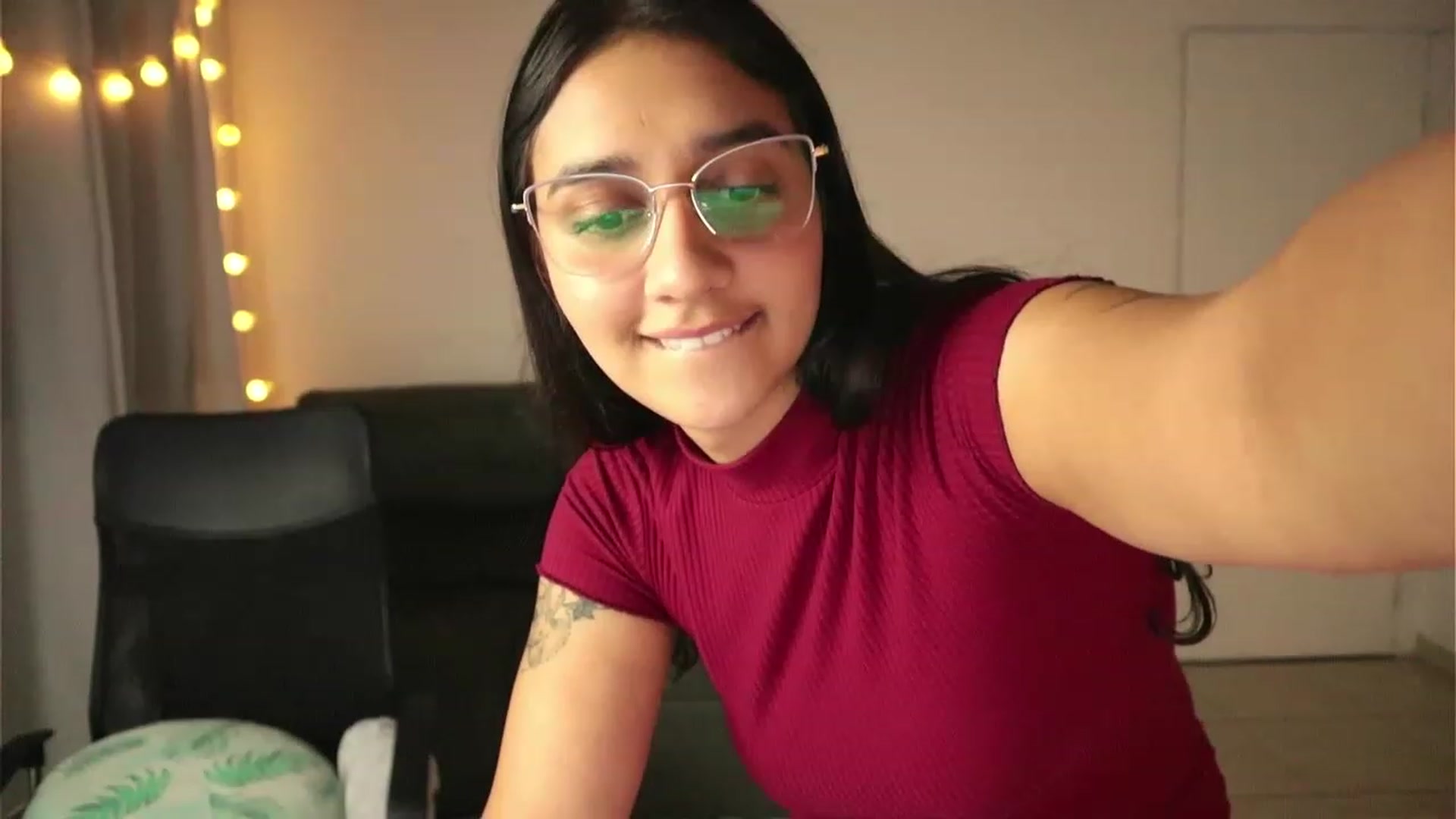 Gallery image thumbnail from yourboo_'s myfreecams stream on, 05/22/2023, 06:39 image 11 of 20