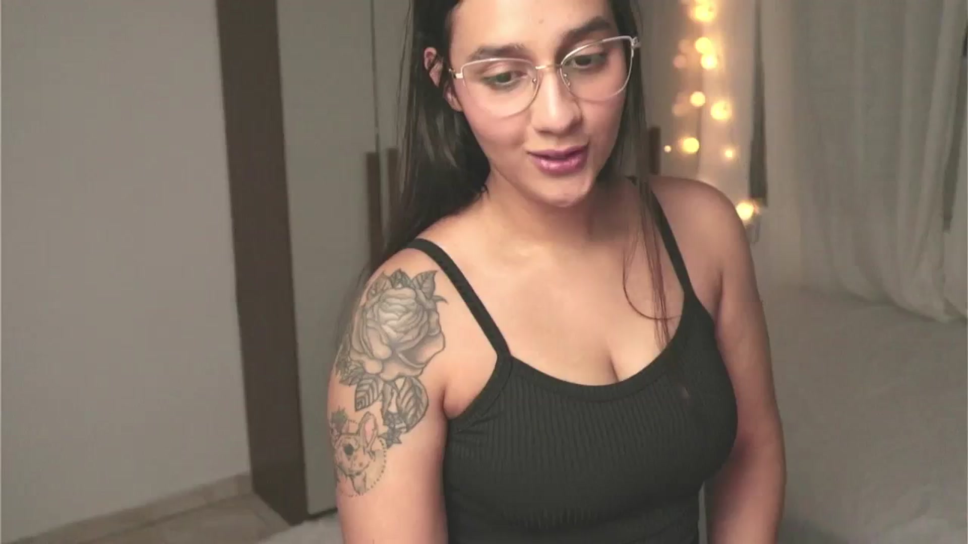 Gallery image thumbnail from yourboo_'s myfreecams stream on, 08/07/2023, 06:15 image 1 of 20