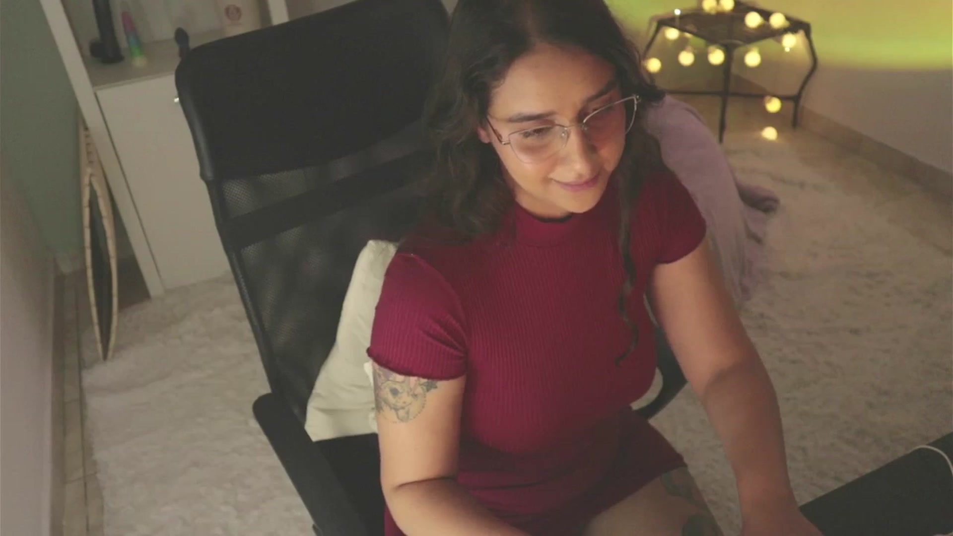 Gallery image thumbnail from yourboo_'s myfreecams stream on, 03/20/2024, 07:43 image 20 of 20