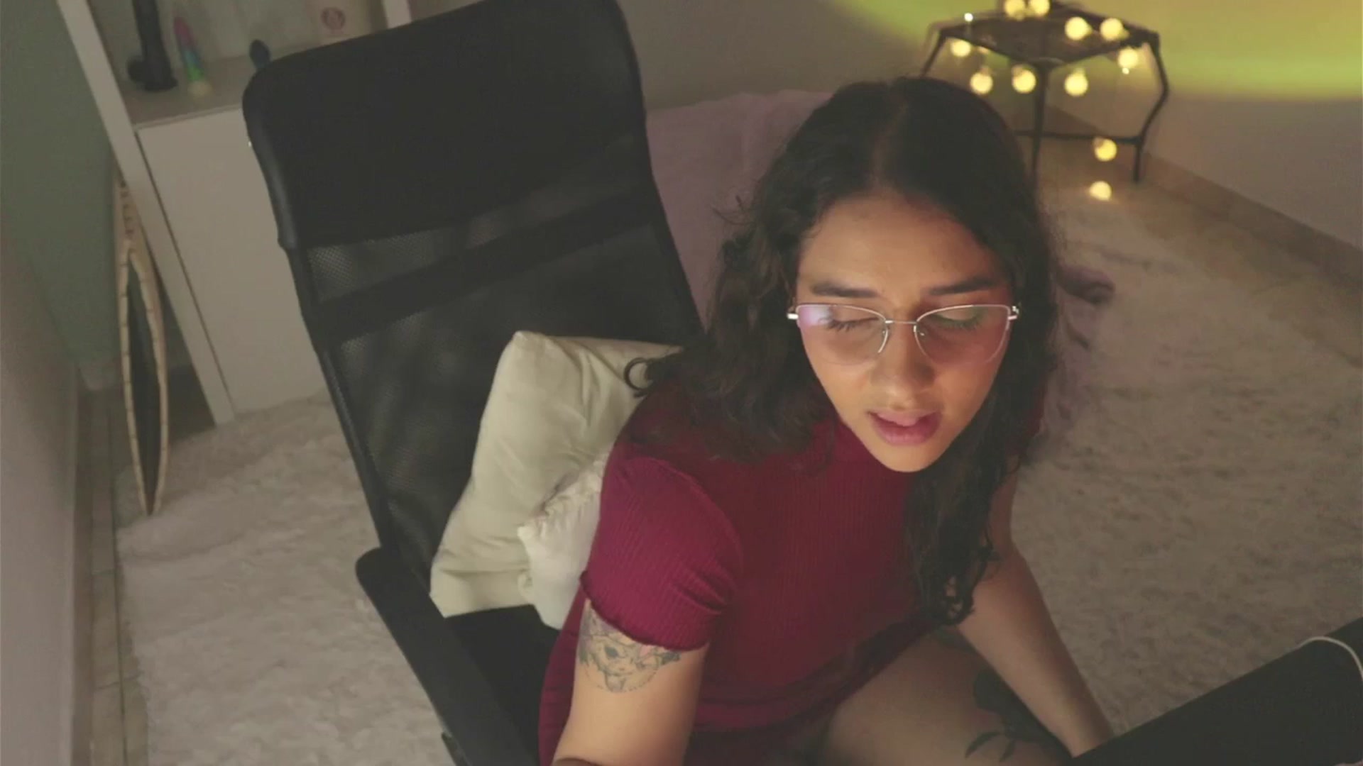 Gallery image thumbnail from yourboo_'s myfreecams stream on, 03/20/2024, 07:43 image 19 of 20