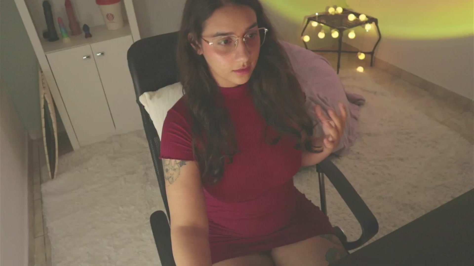 Gallery image thumbnail from yourboo_'s myfreecams stream on, 03/20/2024, 12:35 image 20 of 20