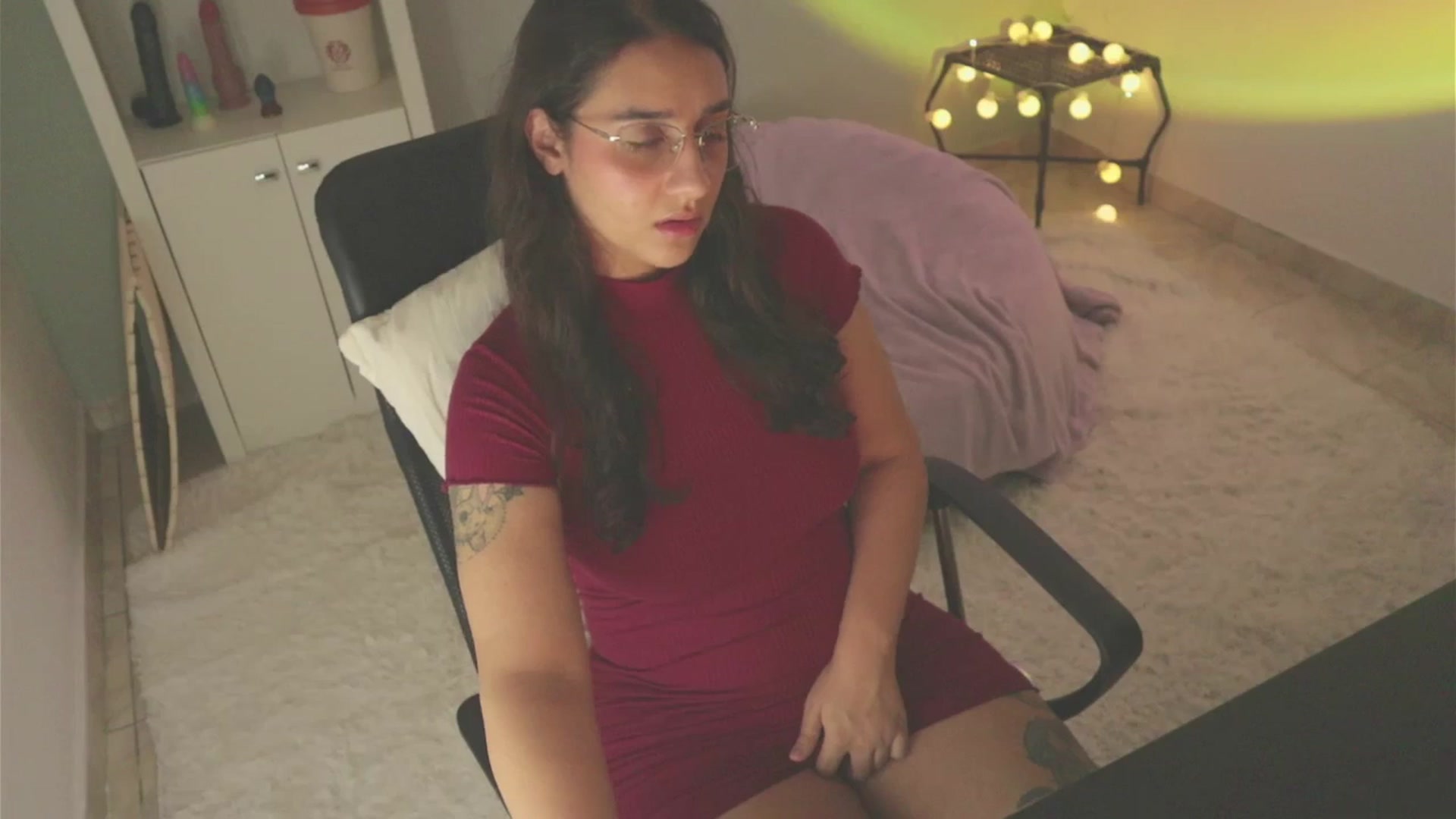 Gallery image thumbnail from yourboo_'s myfreecams stream on, 03/20/2024, 12:35 image 10 of 20