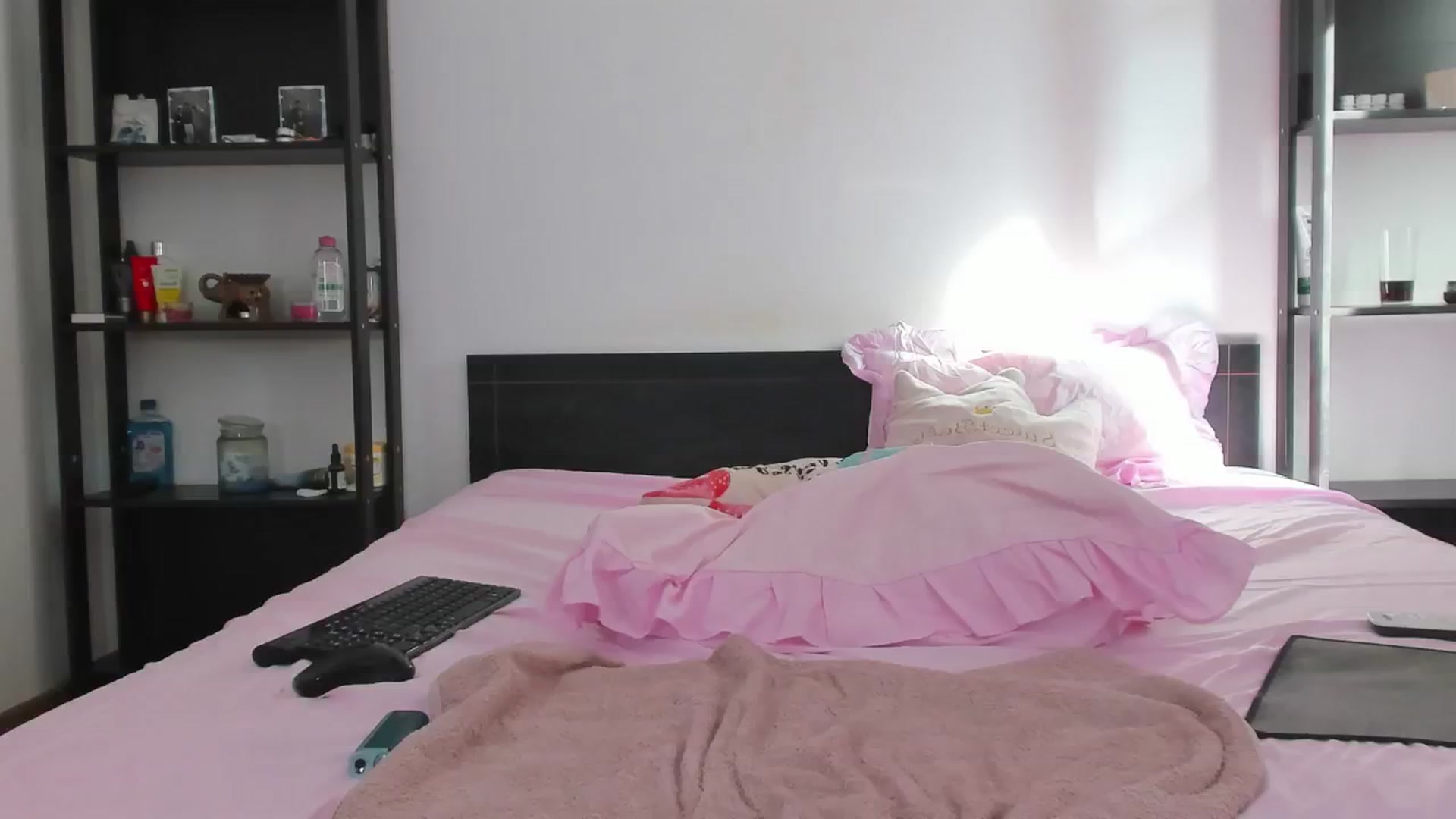 Gallery image thumbnail from yourbustygirl's myfreecams stream on, 10/23/2024, 09:36 image 2 of 20