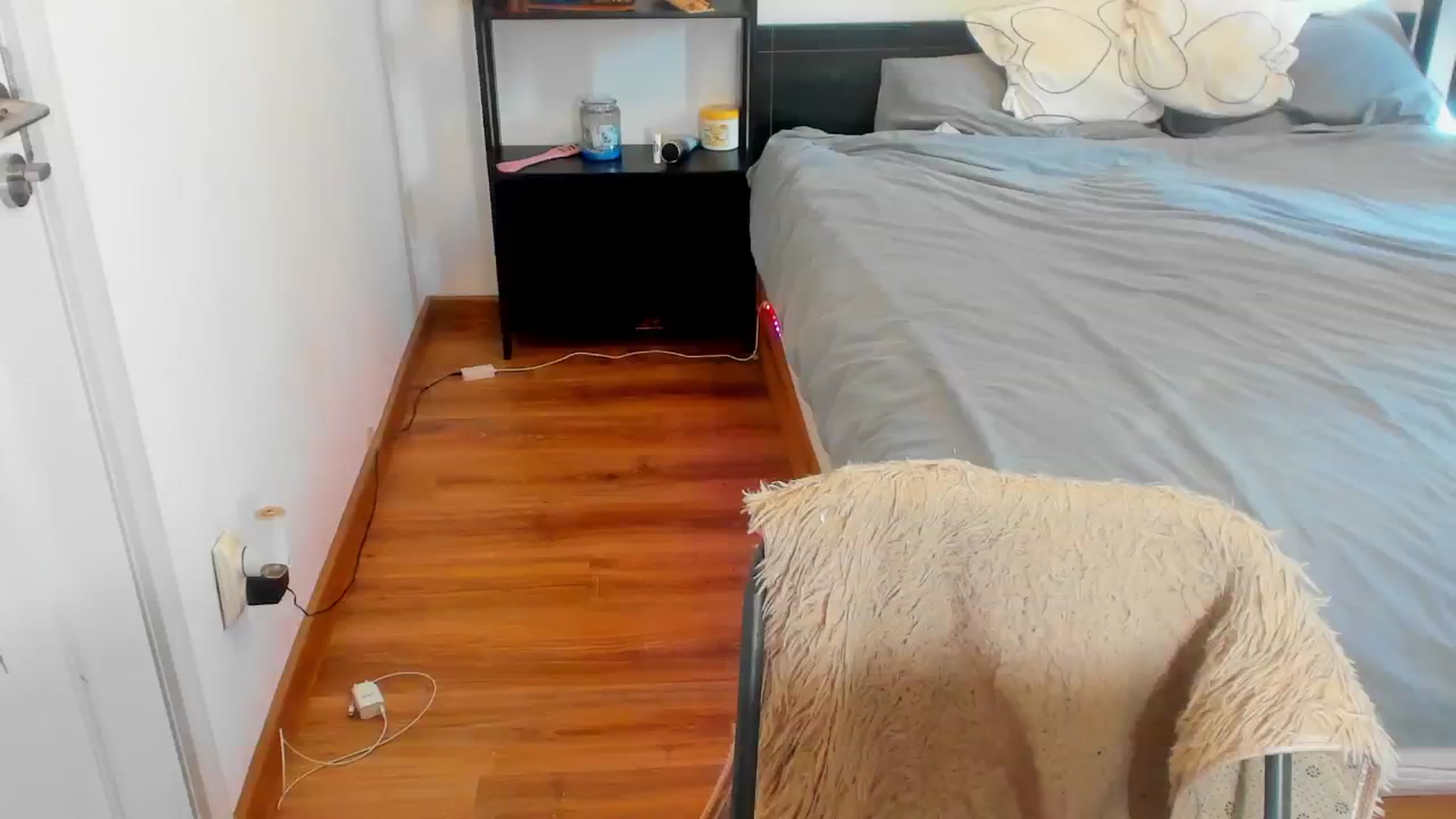 Gallery image thumbnail from yourbustygirl's myfreecams stream on, 03/31/2025, 10:13 image 13 of 20