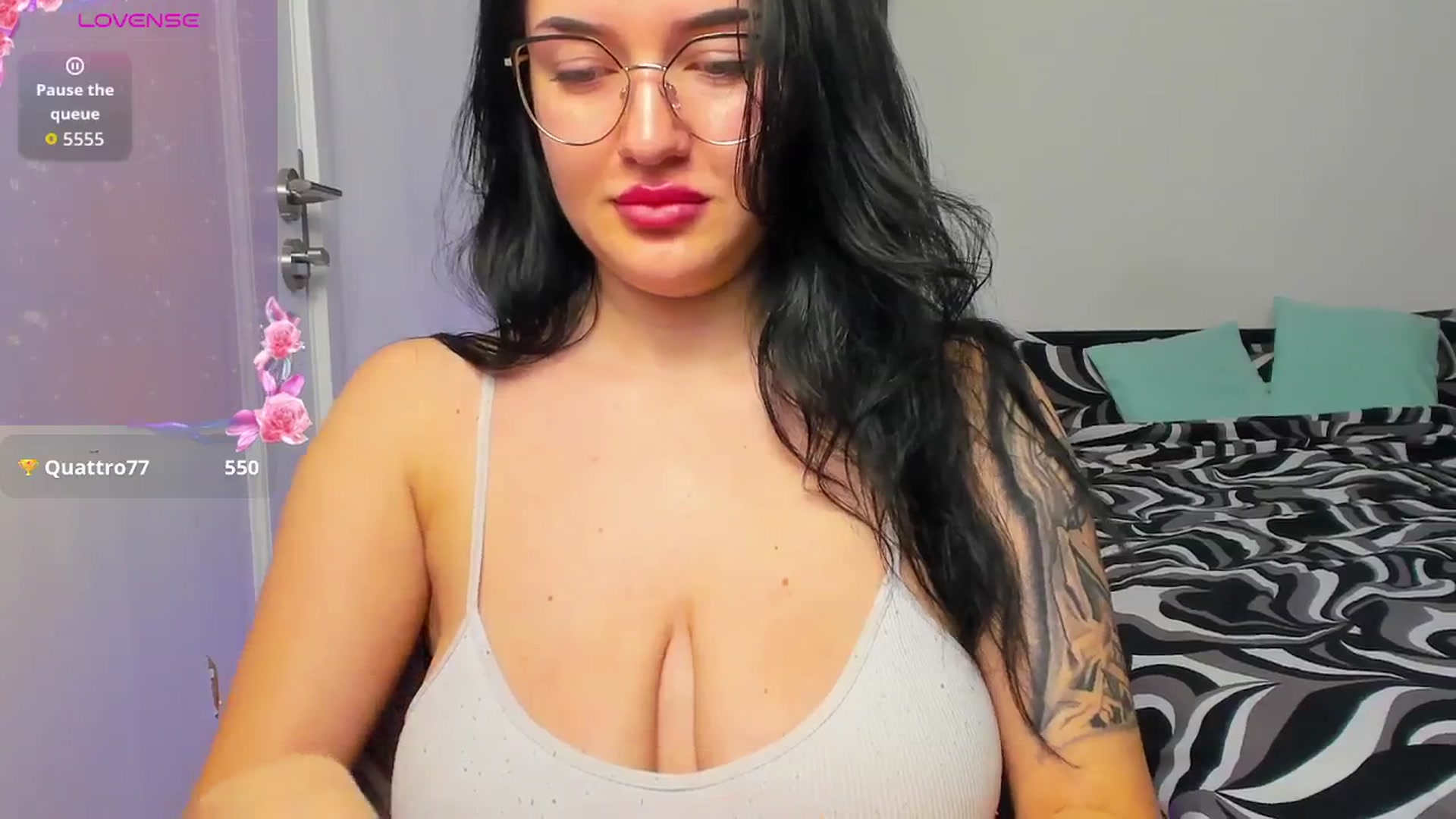 Gallery image thumbnail from yourbustygirl's myfreecams stream on, 12/07/2025, 12:14 image 17 of 20