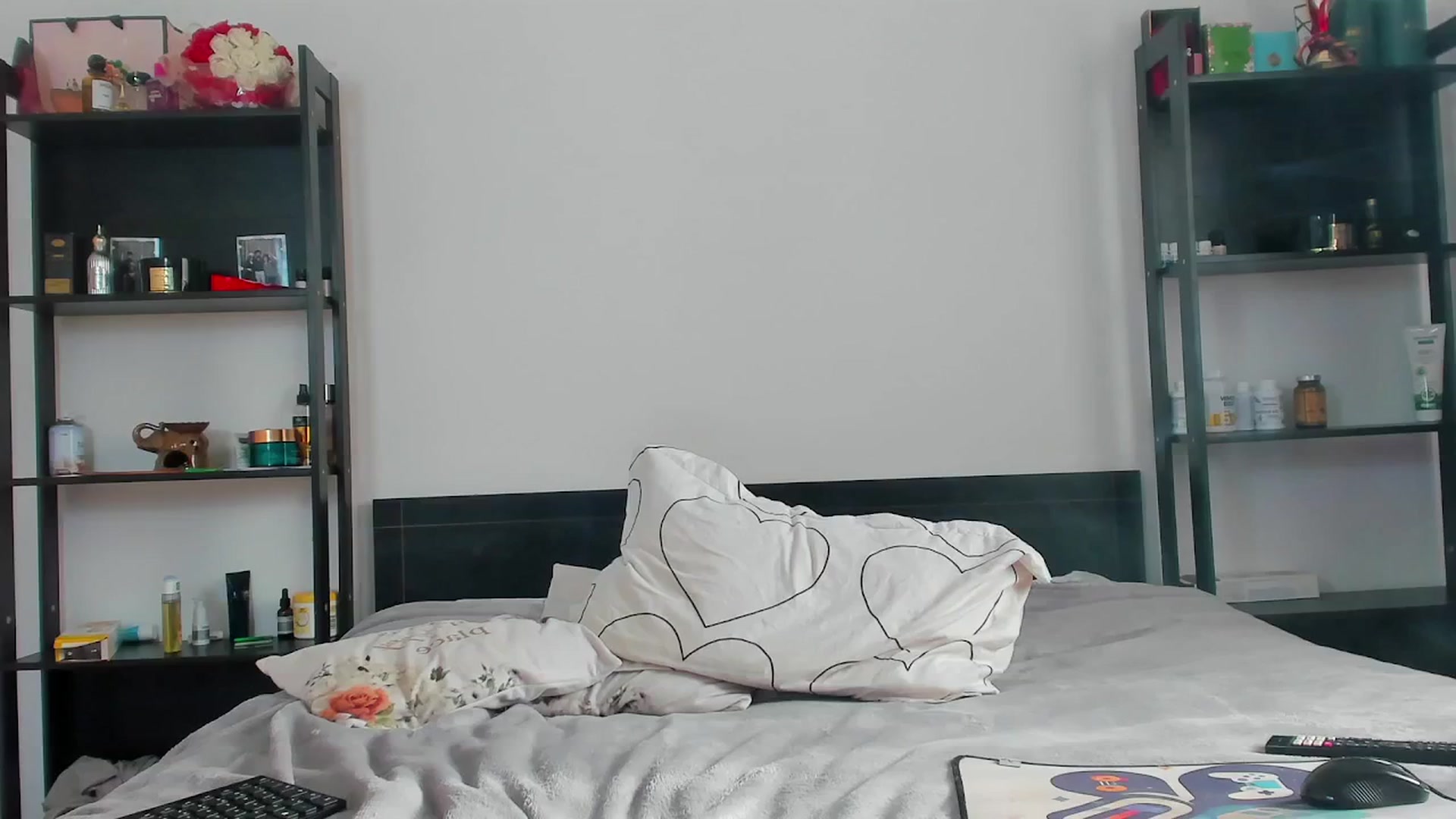 Gallery image thumbnail from yourbustygirl's myfreecams stream on, 01/10/2026, 11:52 image 9 of 20
