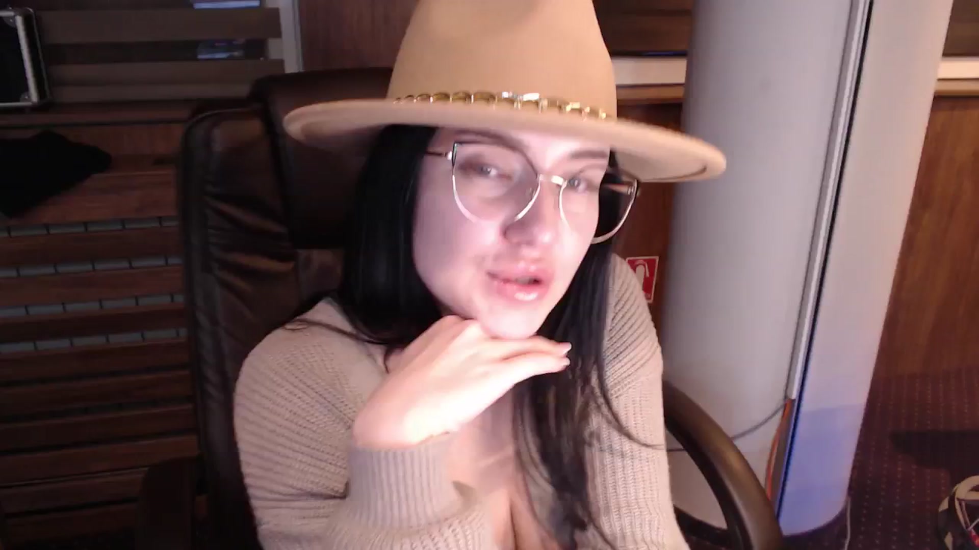 Gallery image thumbnail from yourbustygirl's myfreecams stream on, 02/02/2026, 02:30 image 15 of 20