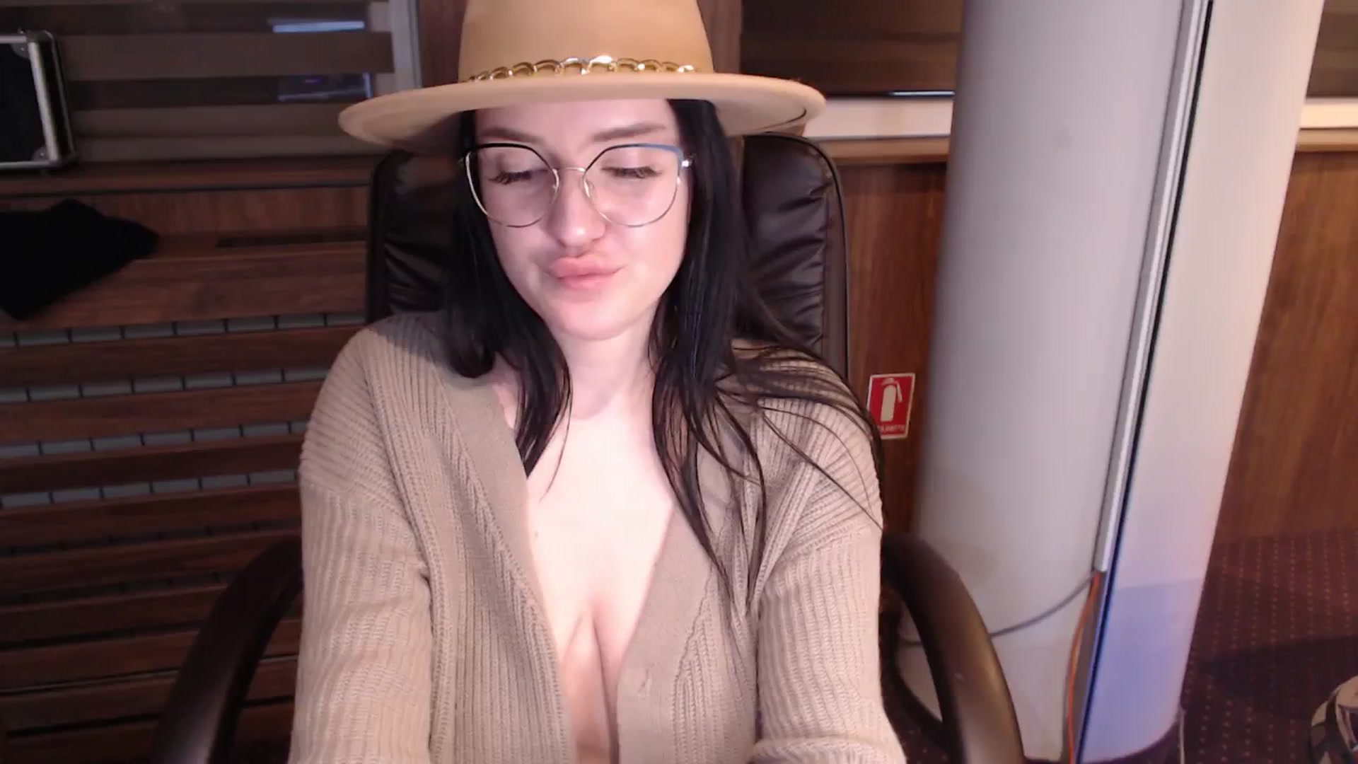 Gallery image thumbnail from yourbustygirl's myfreecams stream on, 02/02/2026, 02:30 image 7 of 20