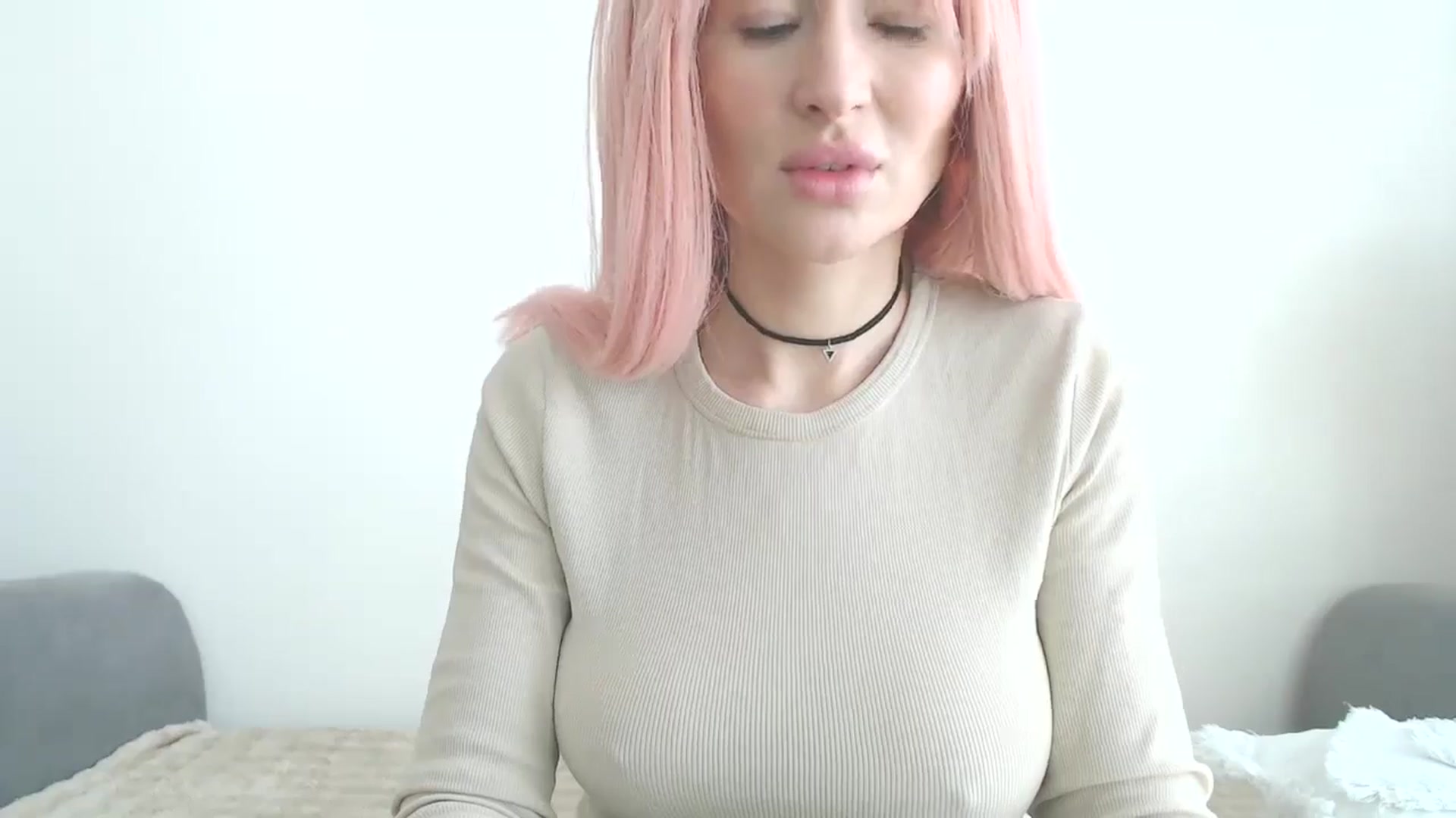Gallery image thumbnail from yourcammodelx's myfreecams stream on, 02/19/2025, 13:34 image 13 of 20