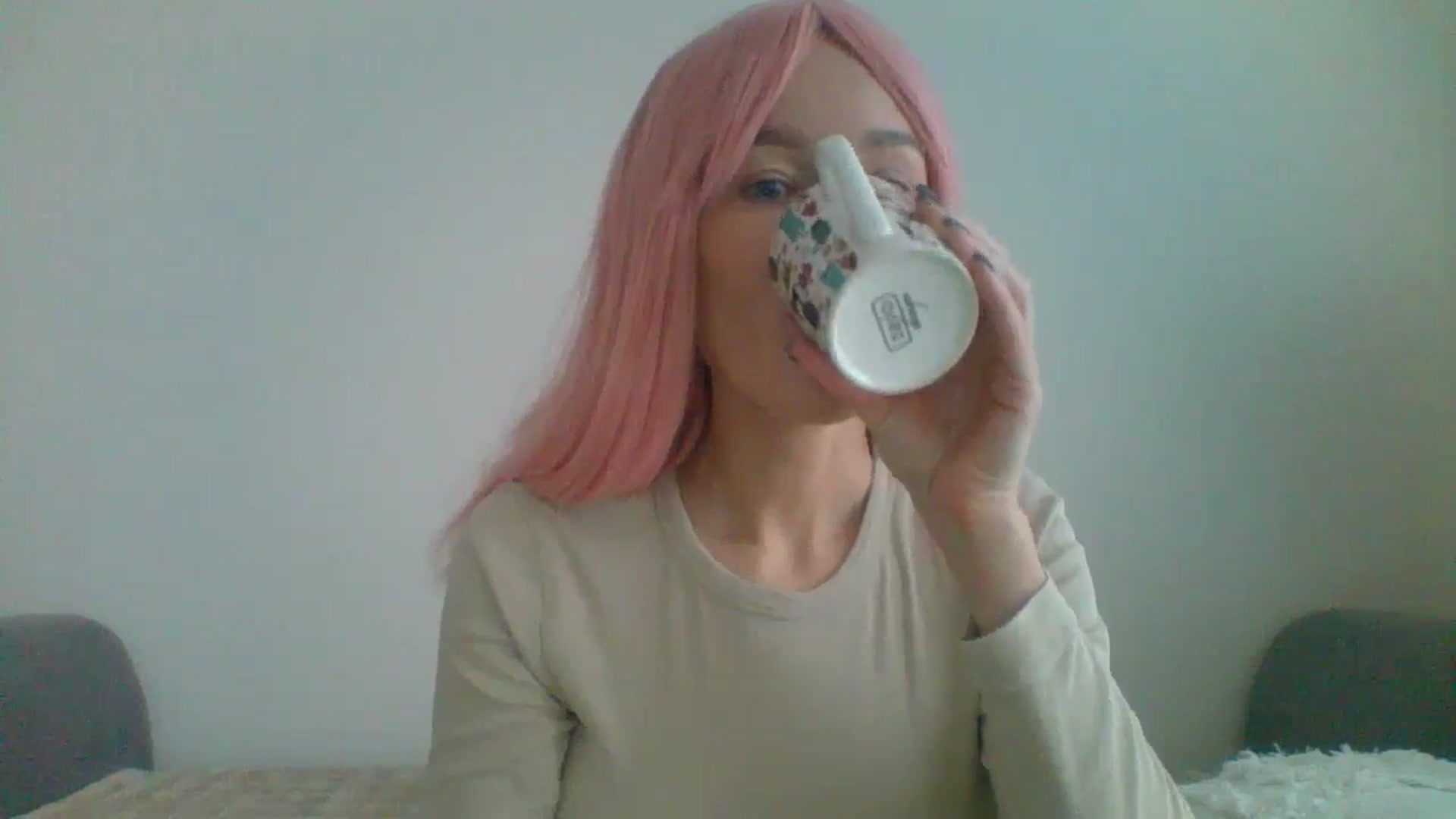 Gallery image thumbnail from yourcammodelx's myfreecams stream on, 02/23/2025, 12:05 image 17 of 20