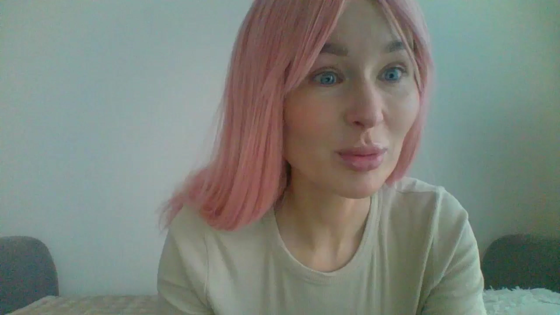 Gallery image thumbnail from yourcammodelx's myfreecams stream on, 02/23/2025, 12:05 image 15 of 20
