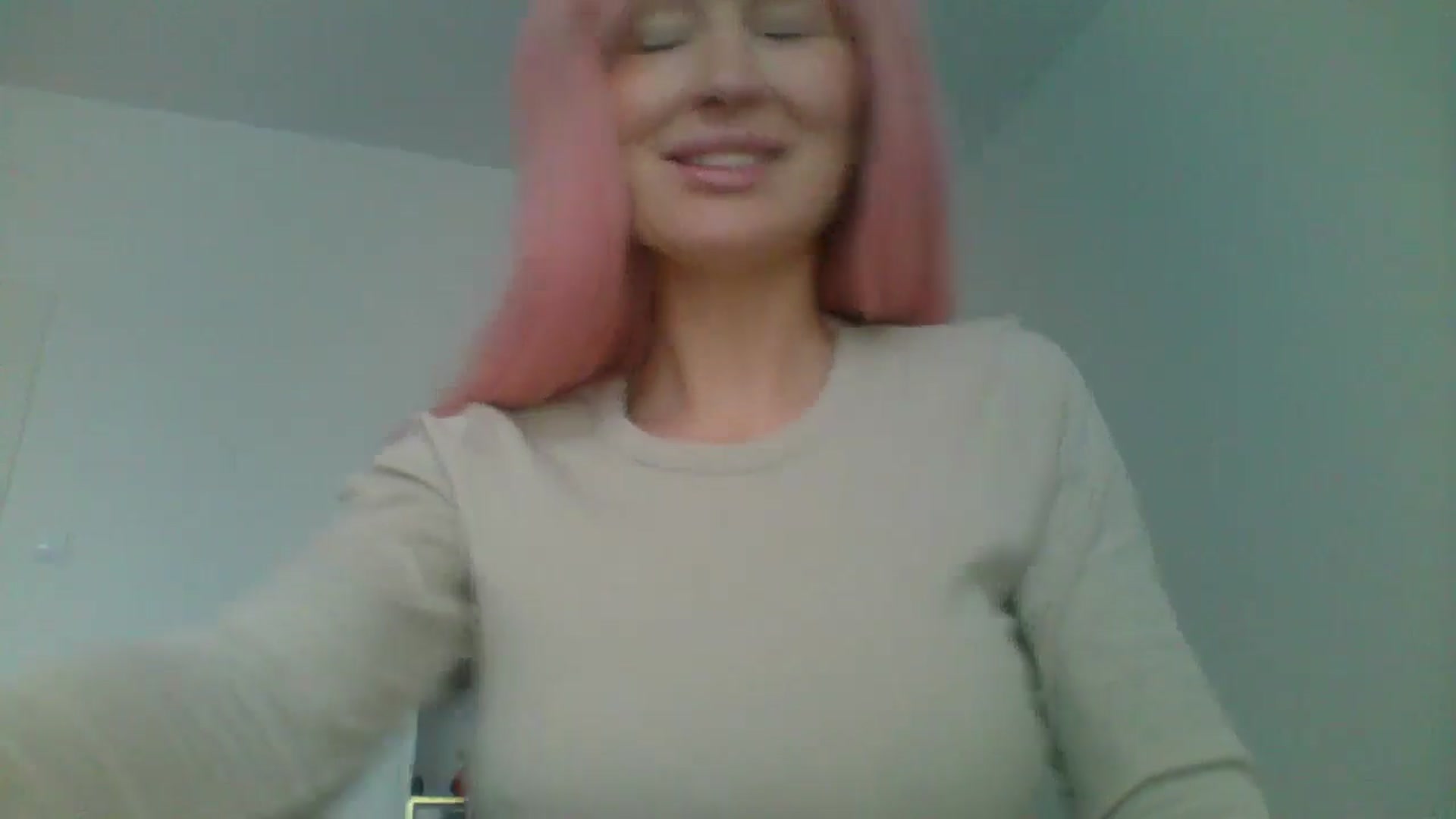 Gallery image thumbnail from yourcammodelx's myfreecams stream on, 02/23/2025, 12:05 image 3 of 20