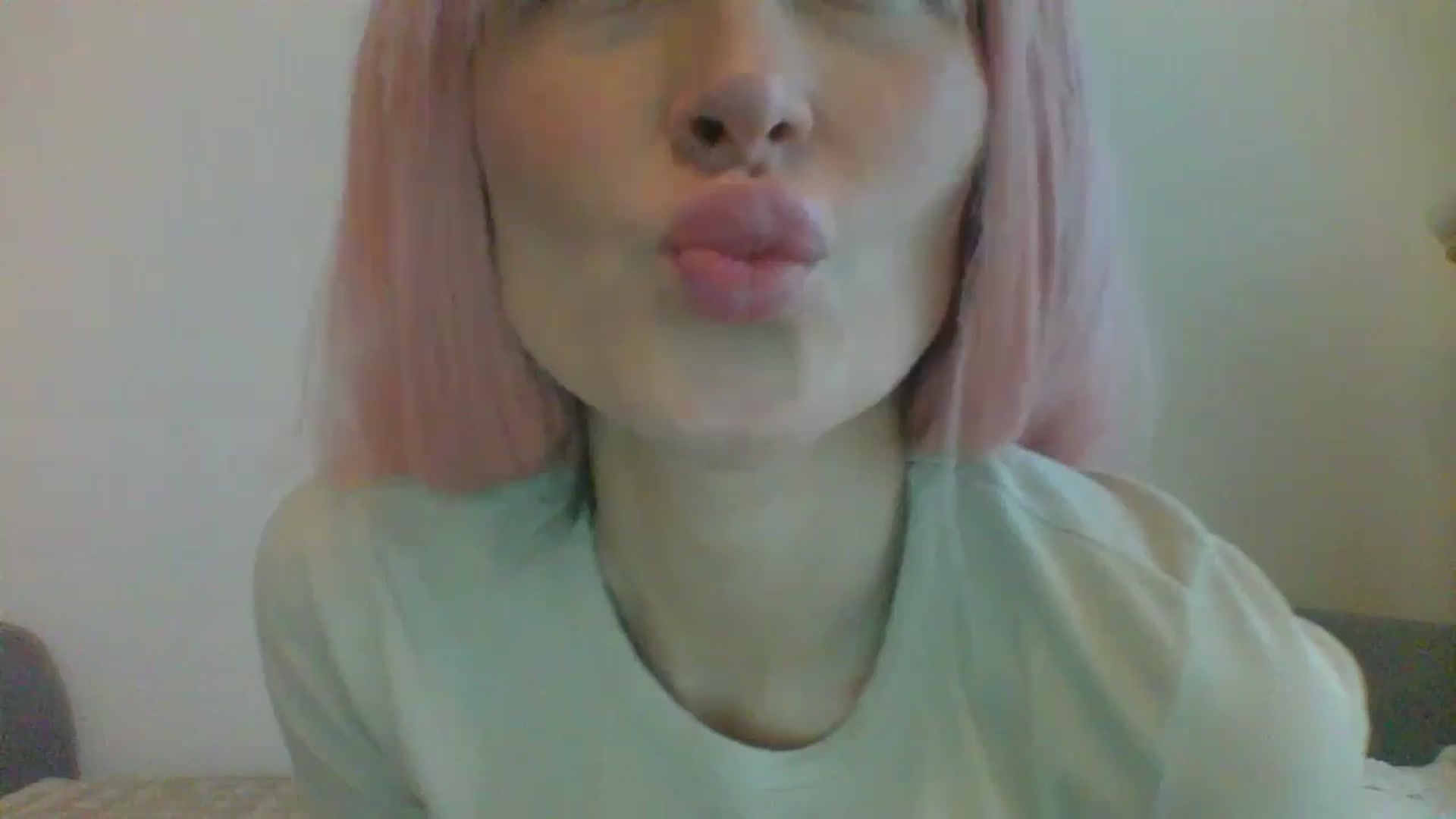 Gallery image thumbnail from yourcammodelx's myfreecams stream on, 02/23/2025, 13:58 image 10 of 20