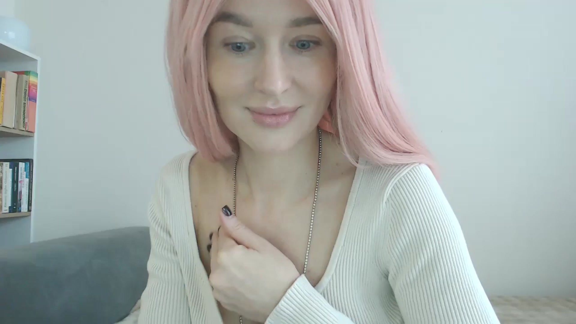 Gallery image thumbnail from yourcammodelx's myfreecams stream on, 02/25/2025, 11:21 image 10 of 20