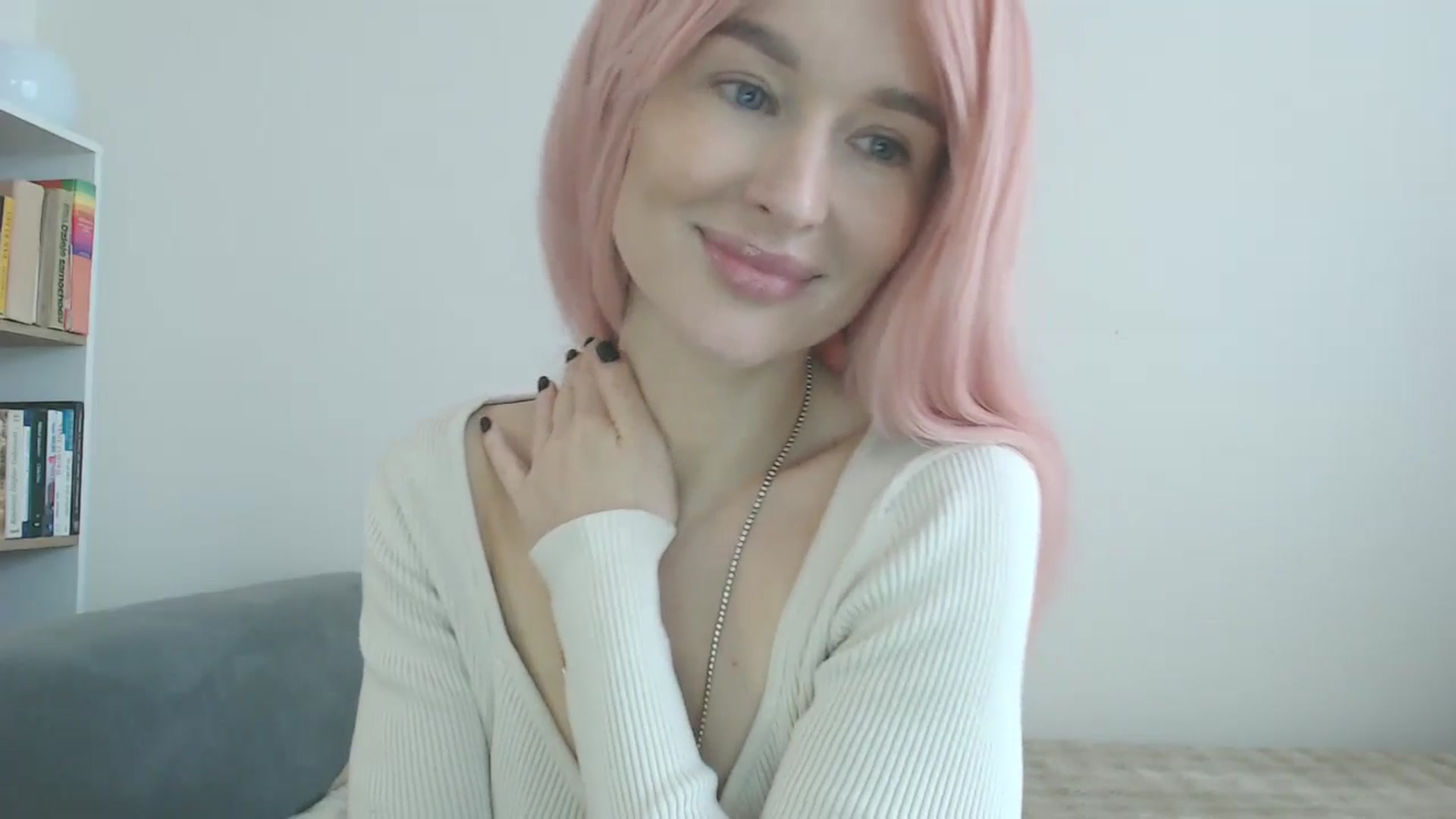 Gallery image thumbnail from yourcammodelx's myfreecams stream on, 02/25/2025, 11:21 image 8 of 20