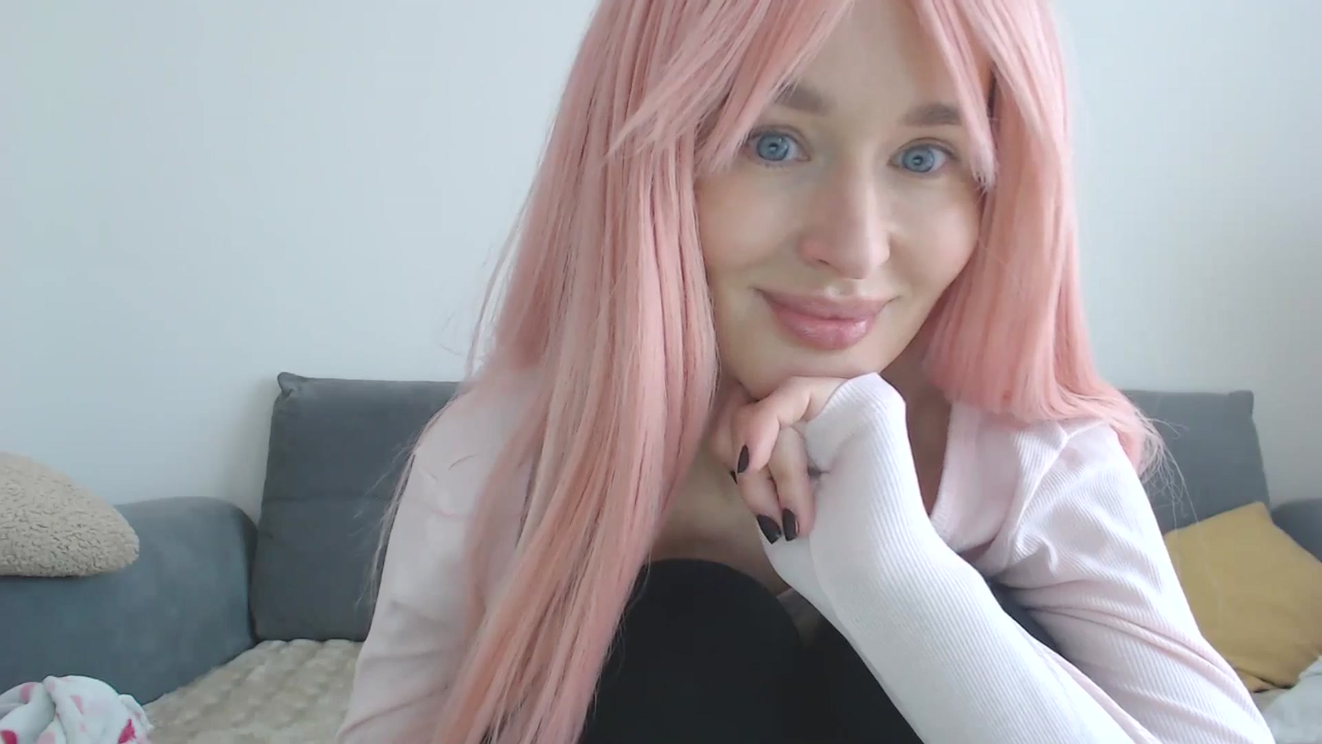 Gallery image thumbnail from yourcammodelx's myfreecams stream on, 02/27/2025, 13:02 image 4 of 20