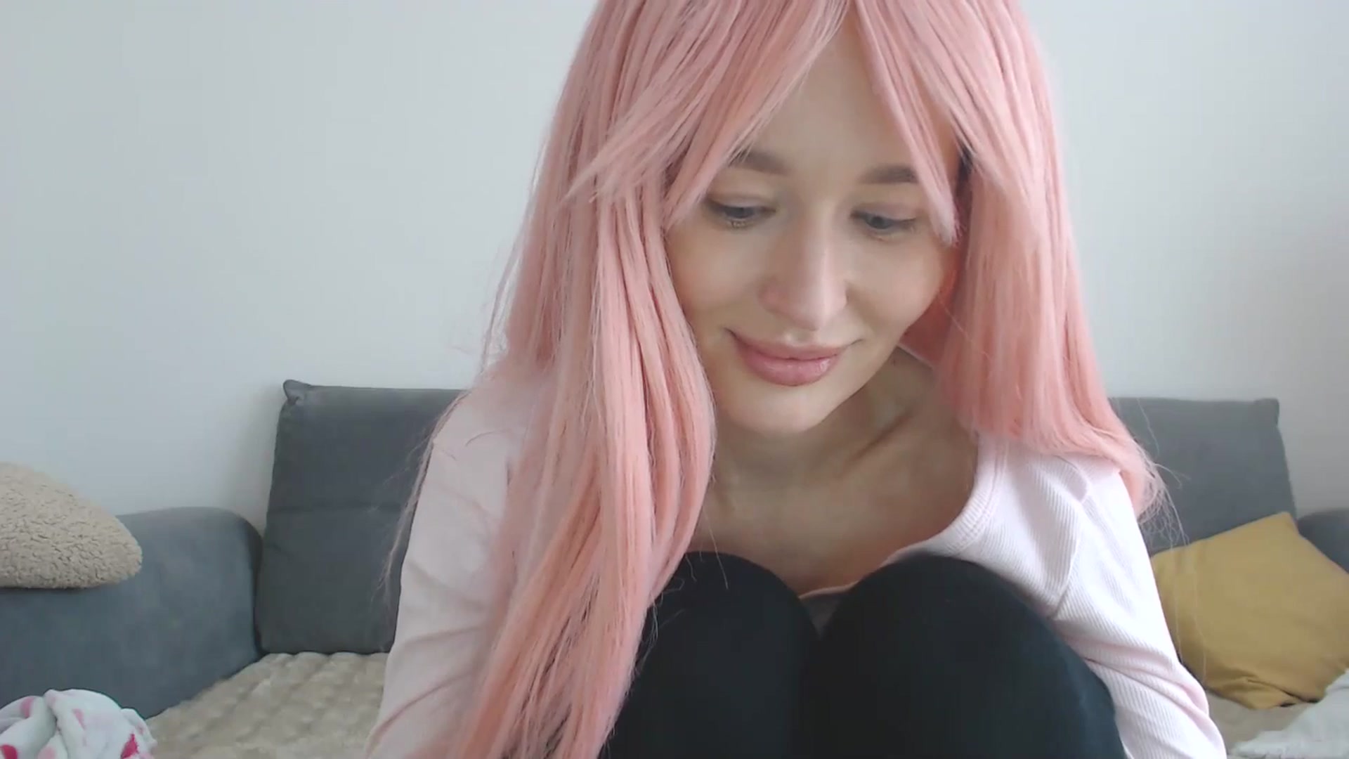Gallery image thumbnail from yourcammodelx's myfreecams stream on, 02/27/2025, 13:02 image 5 of 20